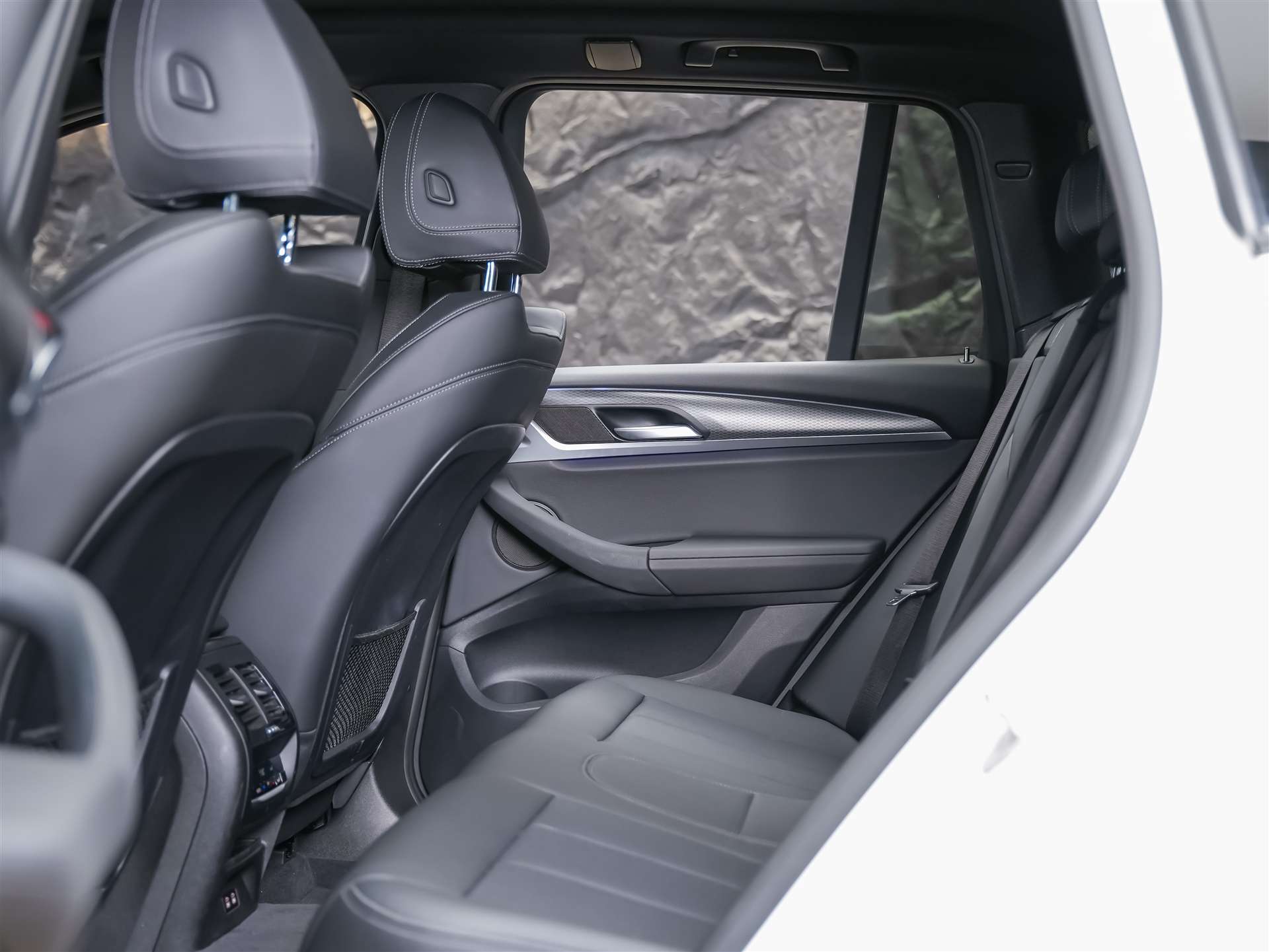 BMW X3 xDrive 20i M Sport *M Sportpaket*Sitzheizung*Parkassistent*-image-10