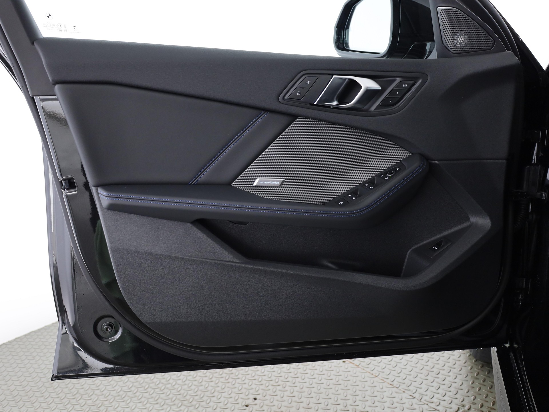 BMW 120d-image-9
