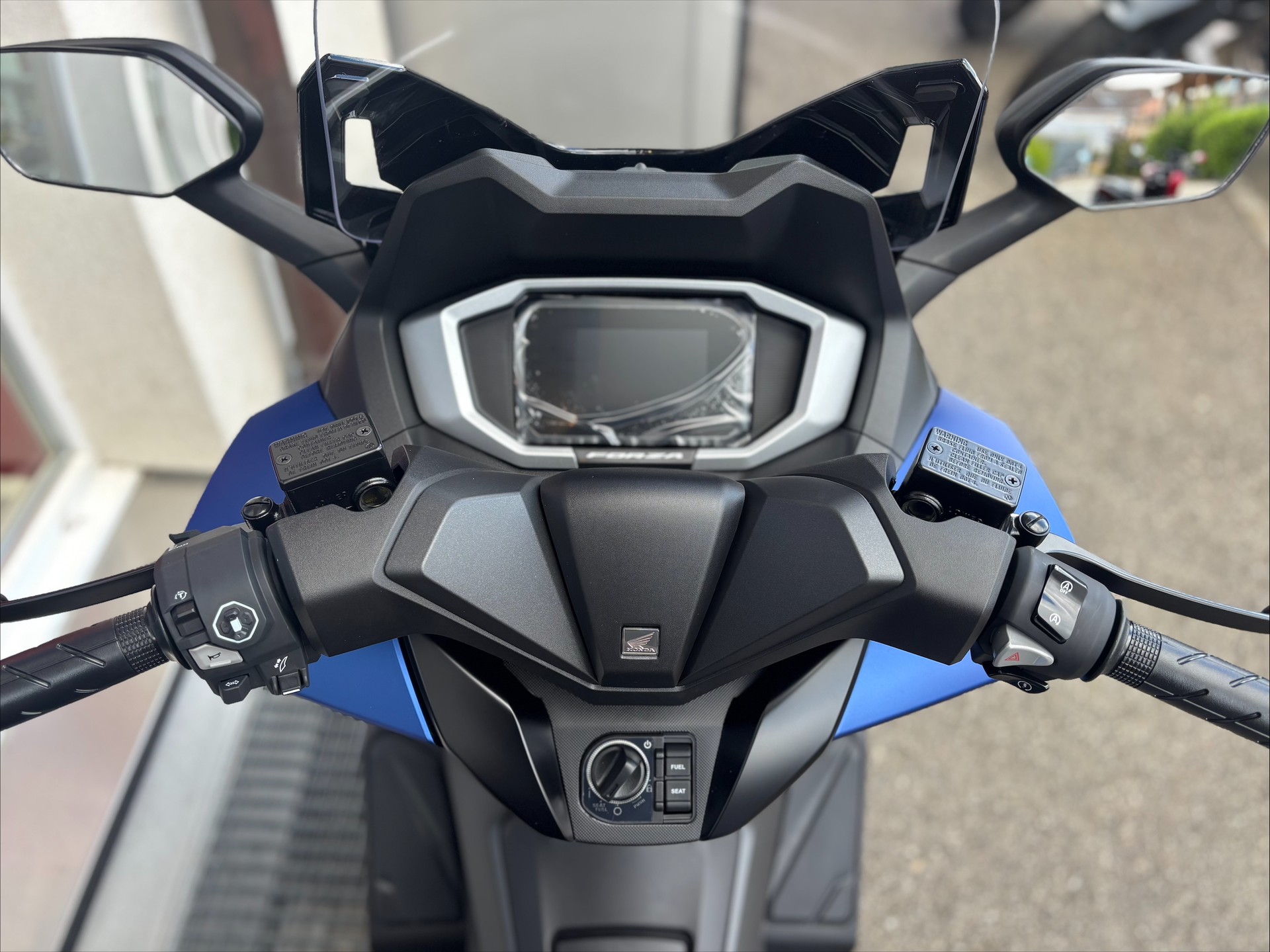HONDA Forza 125 Smart TopBox-image-9