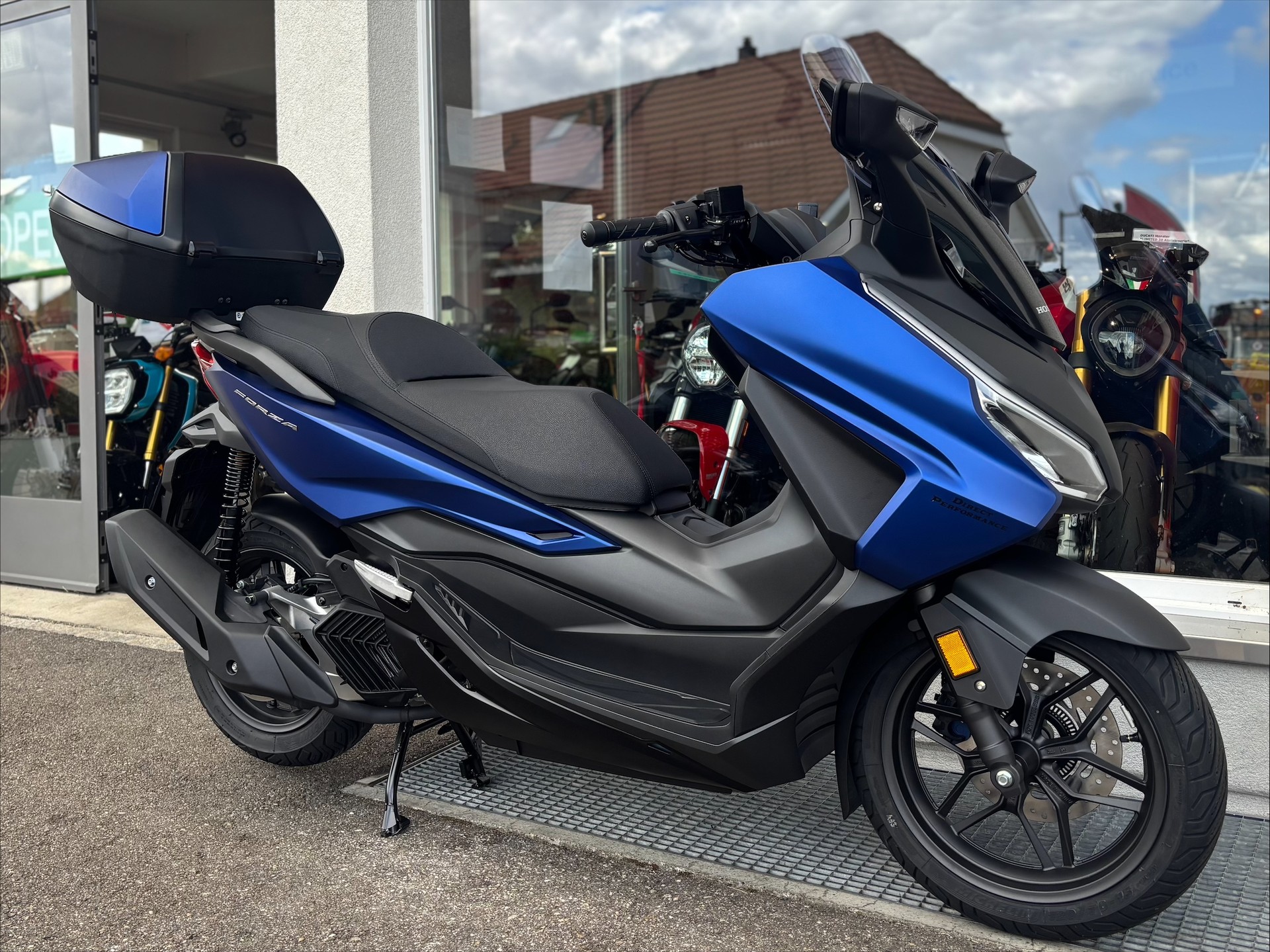 HONDA Forza 125 Smart TopBox-image-5