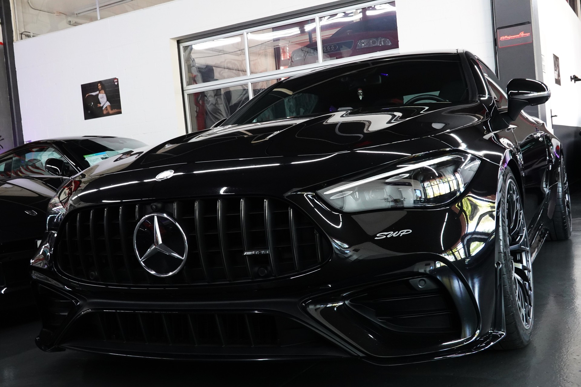 MERCEDES-BENZ CLE 53 COUPE AMG 4MATIC+ 9G-TRONIC BLACK DIVA-showroom-element-3