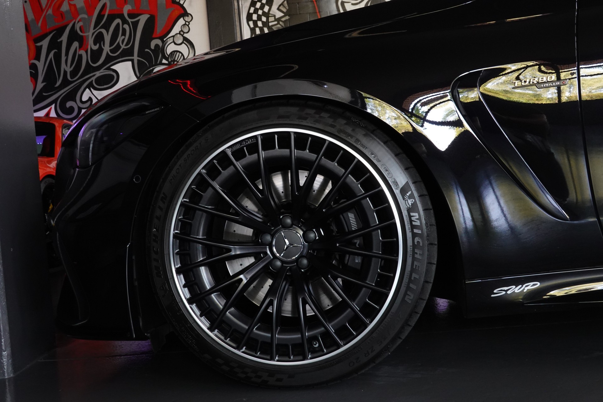 MERCEDES-BENZ CLE 53 COUPE AMG 4MATIC+ 9G-TRONIC BLACK DIVA-image-9