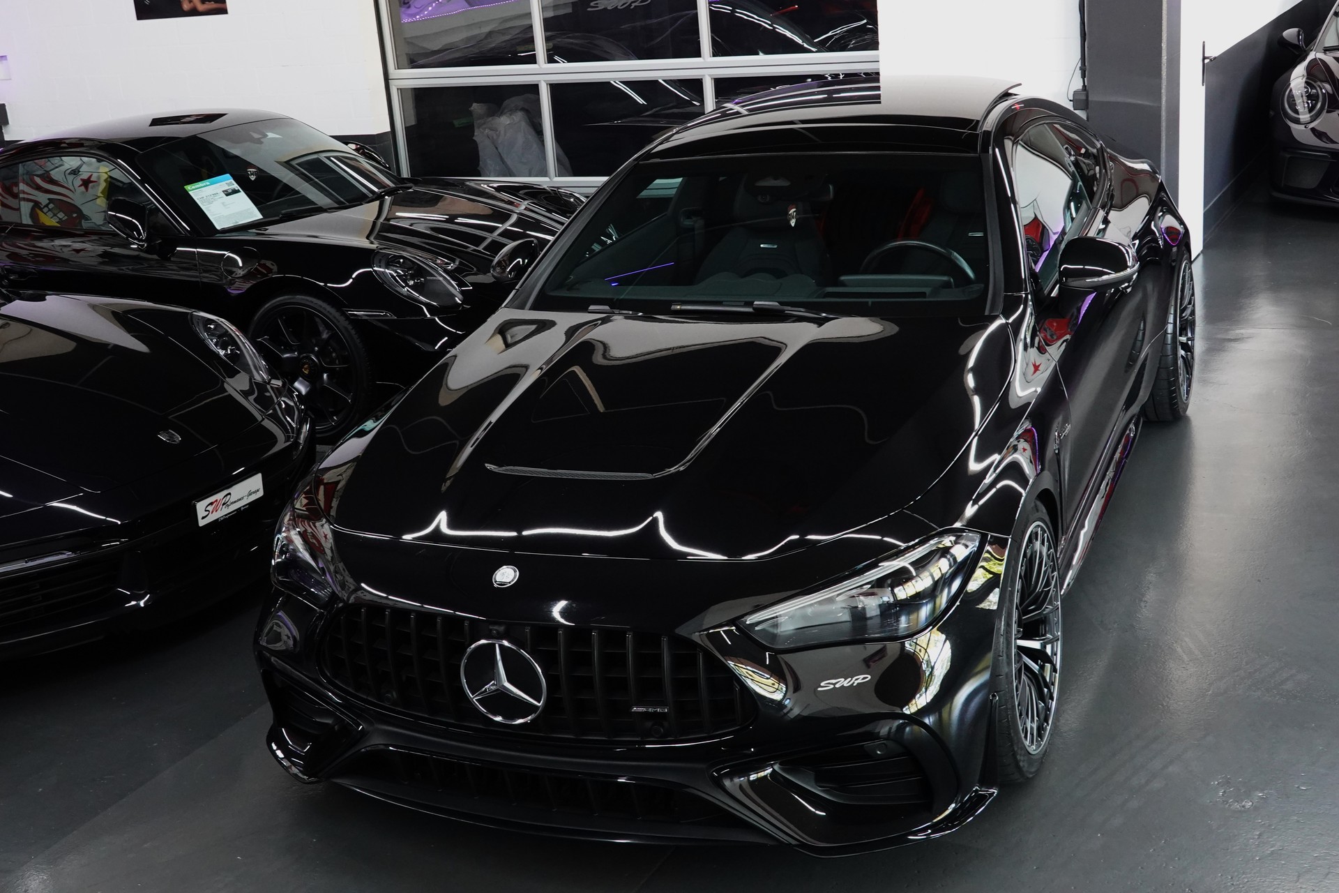 MERCEDES-BENZ CLE 53 COUPE AMG 4MATIC+ 9G-TRONIC BLACK DIVA-showroom-element-2