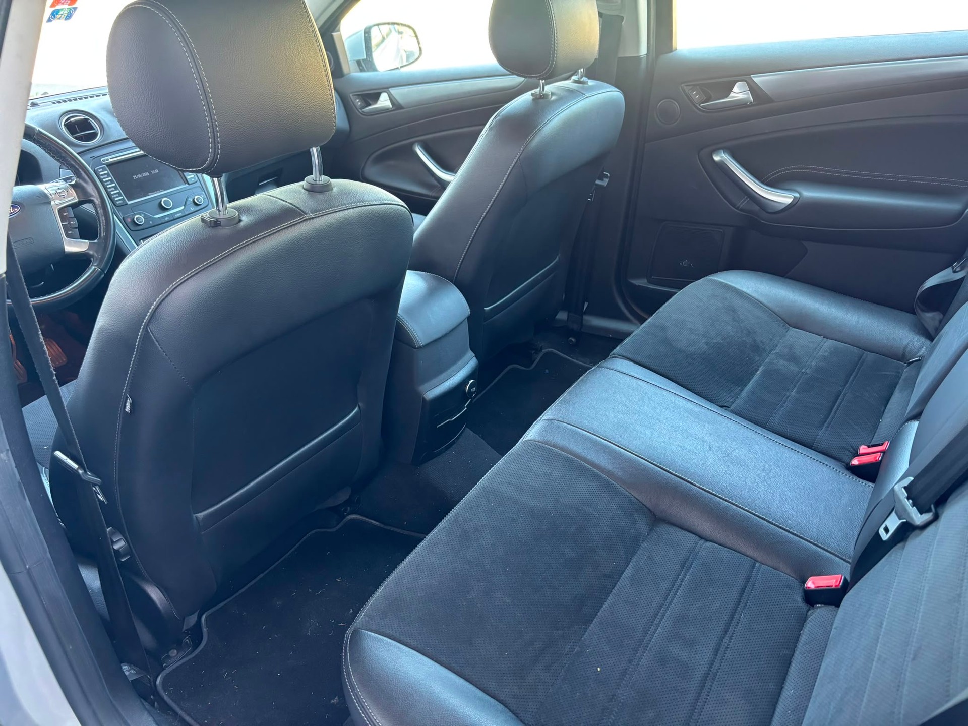 FORD Mondeo 2.0 EcoBoost SCTi Winner PowerShift-image-12