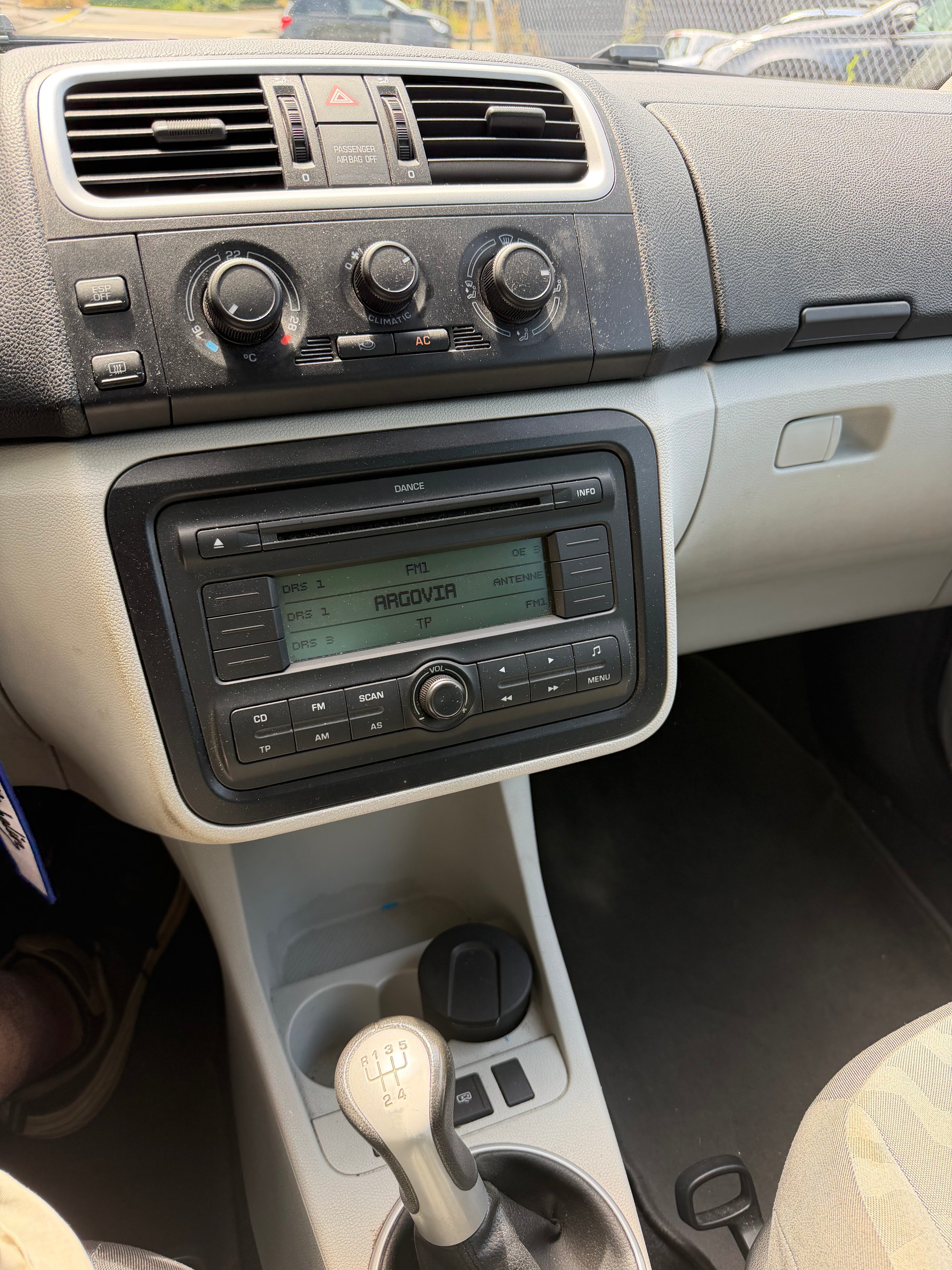 SKODA Roomster 1.6 Style-image-12