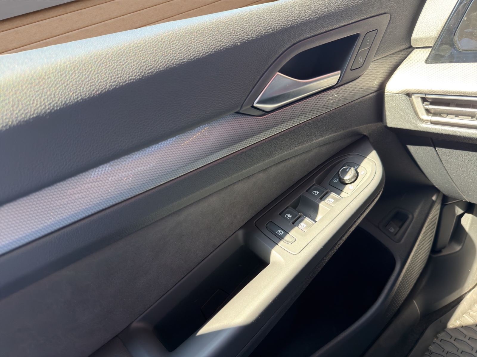 VW GOLF STYLE-image-12