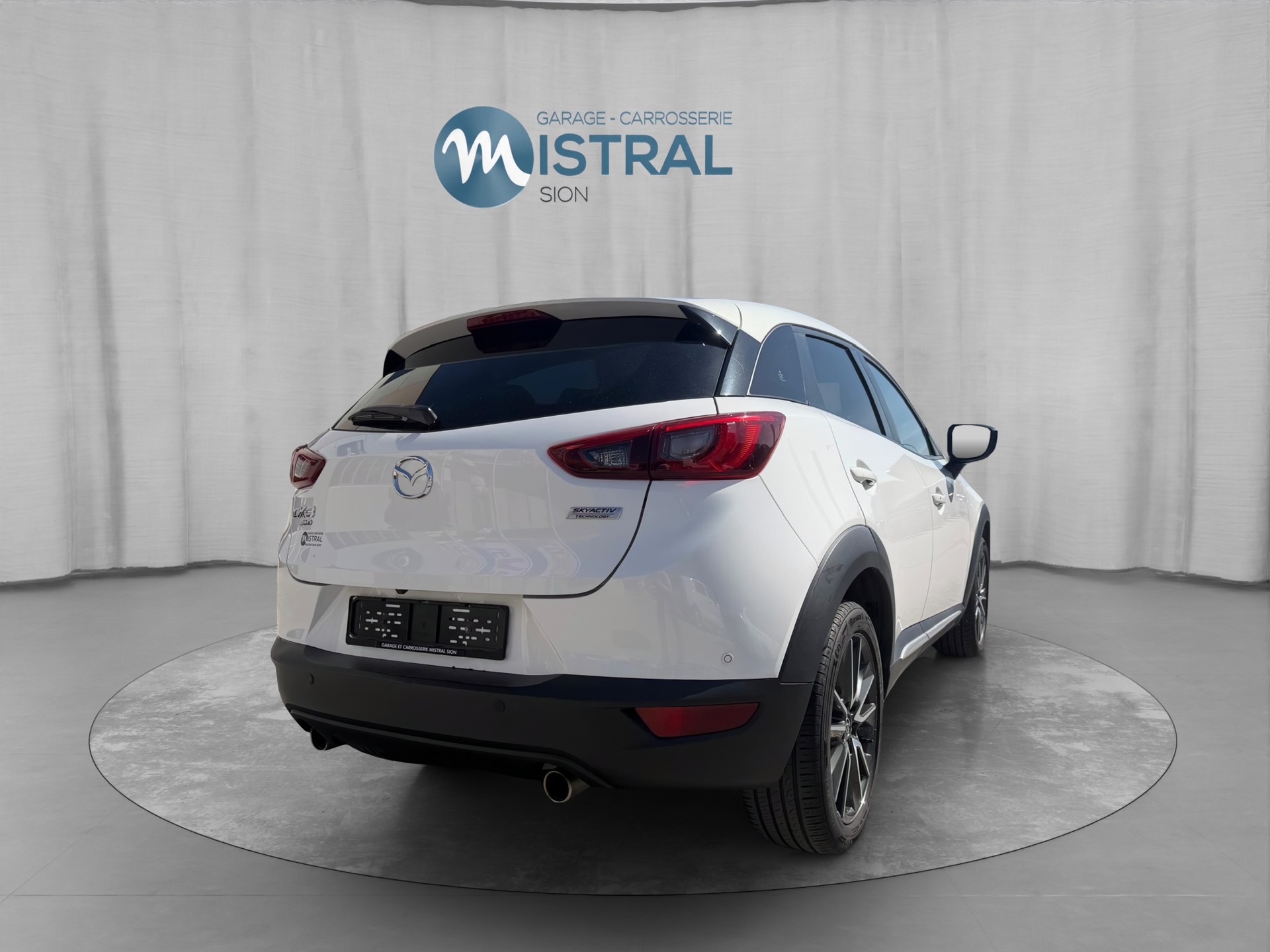 MAZDA CX-3 2.0 Revolution AWD-image-4