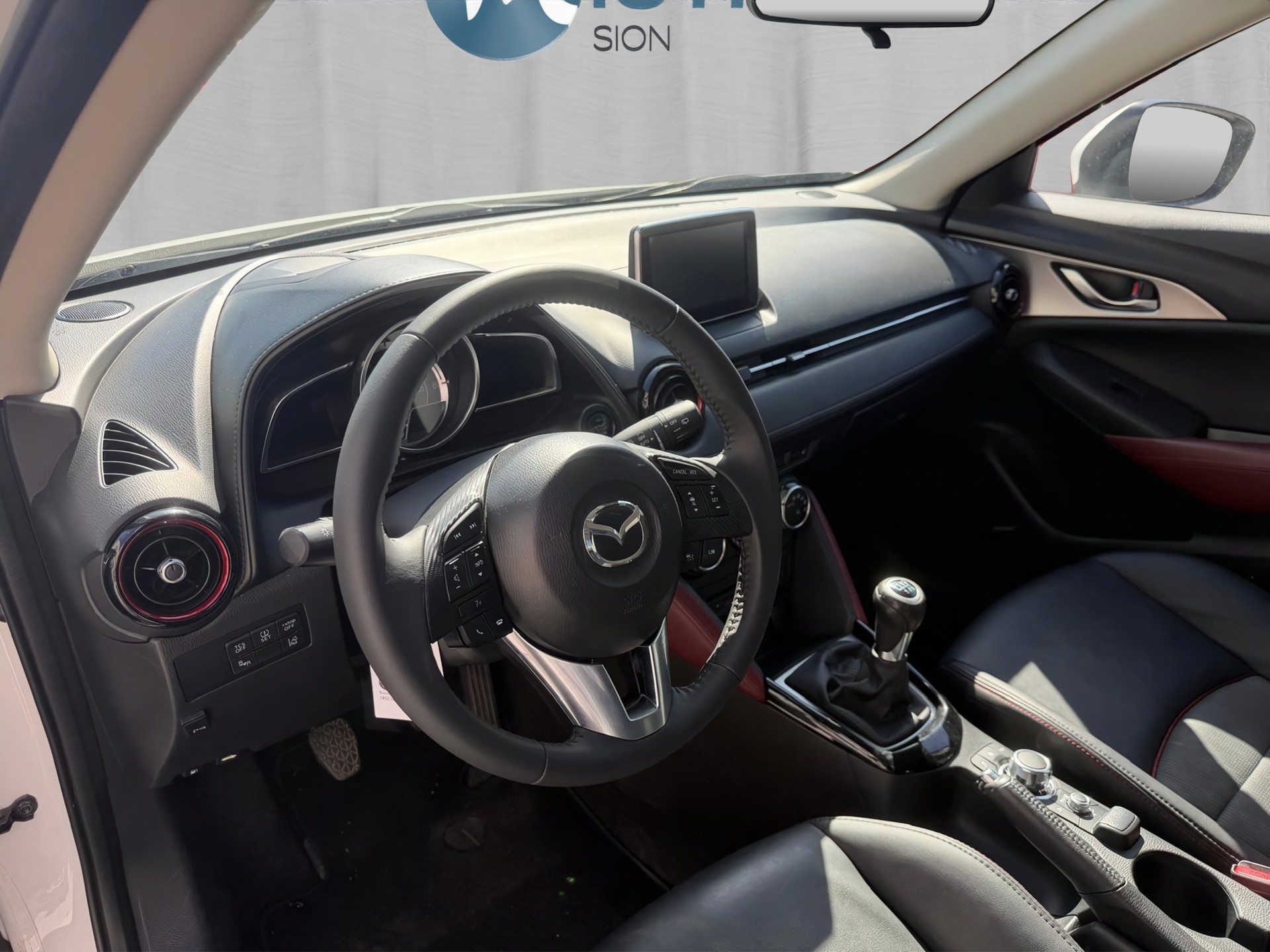 MAZDA CX-3 2.0 Revolution AWD-image-9