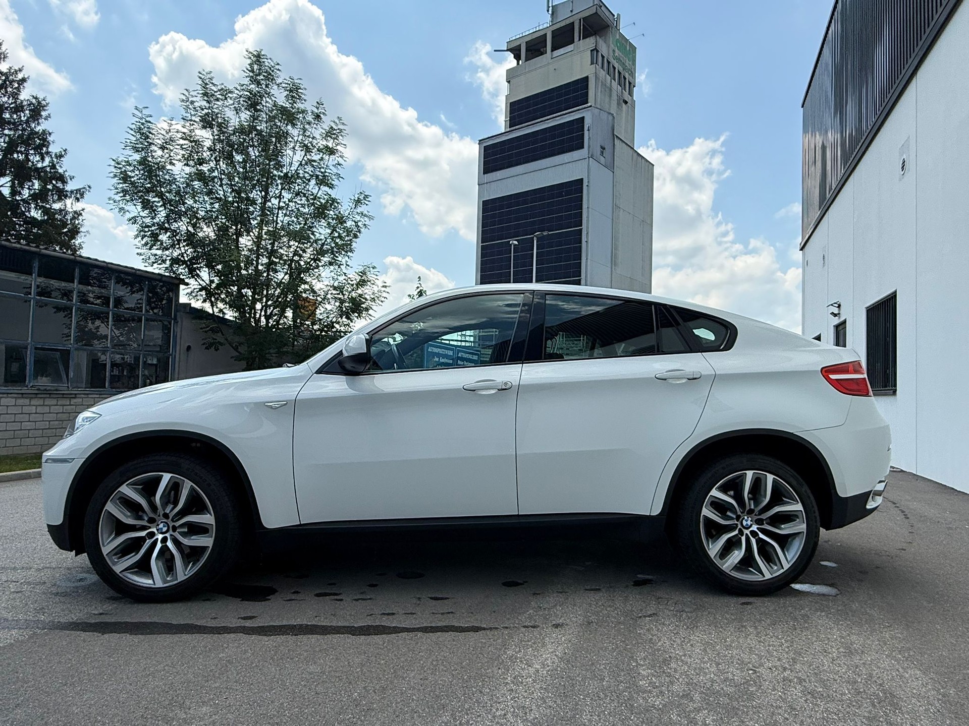 BMW X6 xDrive 40d Steptronic-image-9