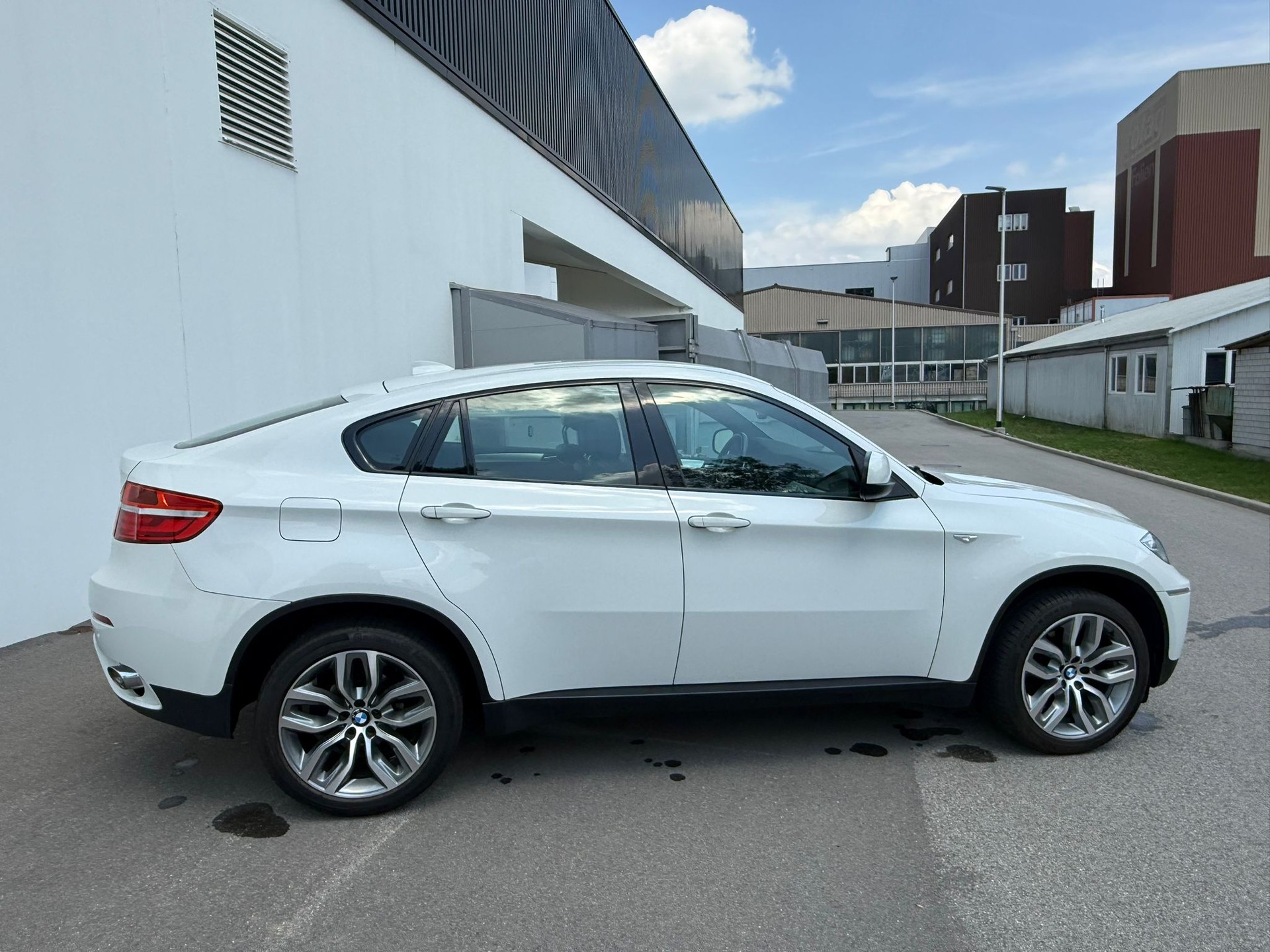 BMW X6 xDrive 40d Steptronic-image-12
