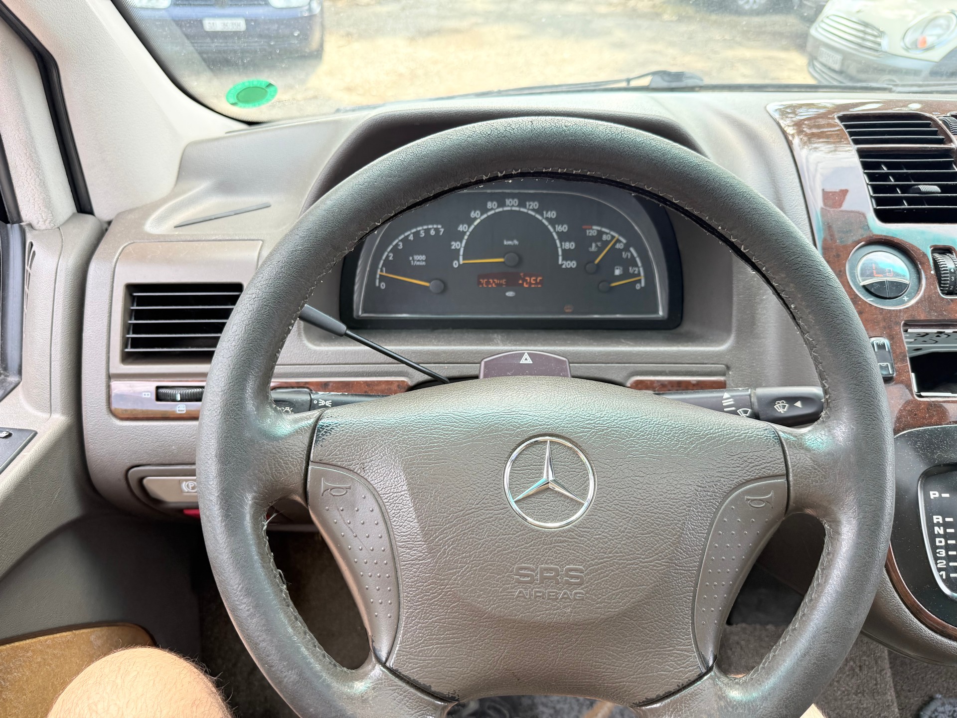 MERCEDES-BENZ V 220 CDI Fashion-image-12
