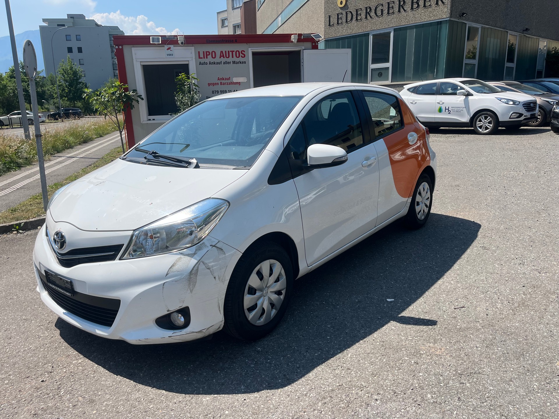 TOYOTA Yaris 1.0 Terra-image-4