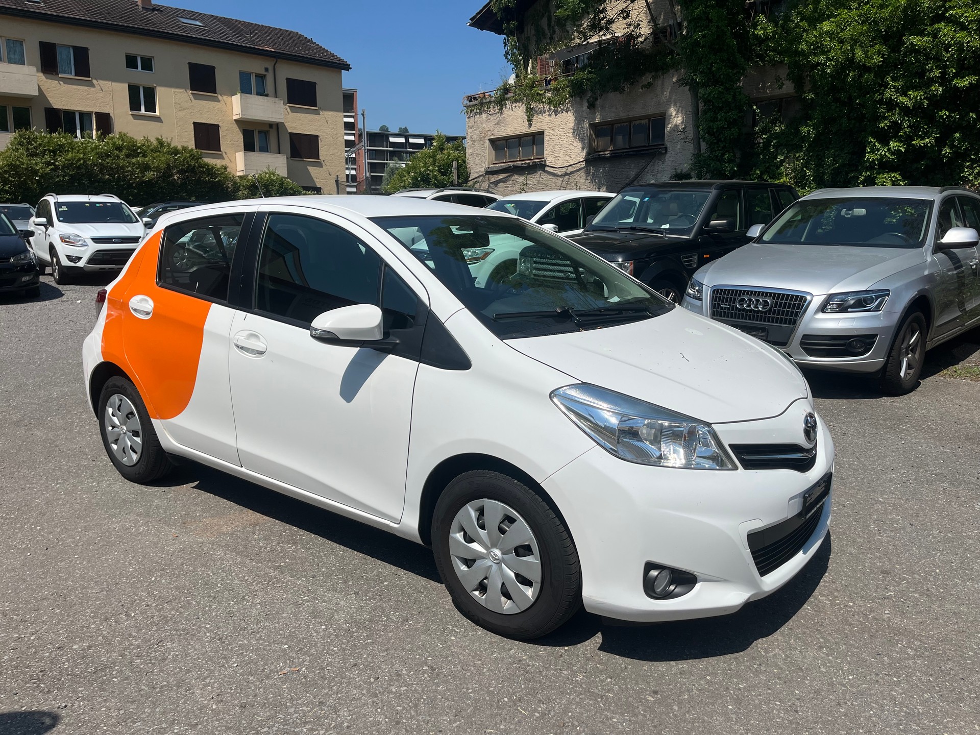 TOYOTA Yaris 1.0 Terra-image-3