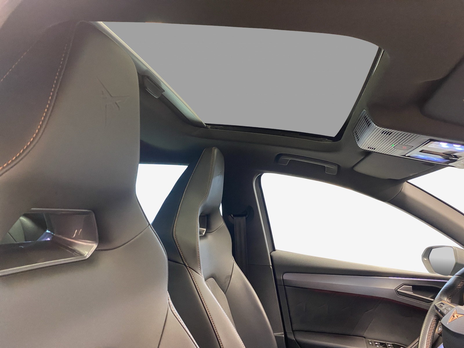 CUPRA LEON 1.4 e-HYBRID pHEV DSG-image-13