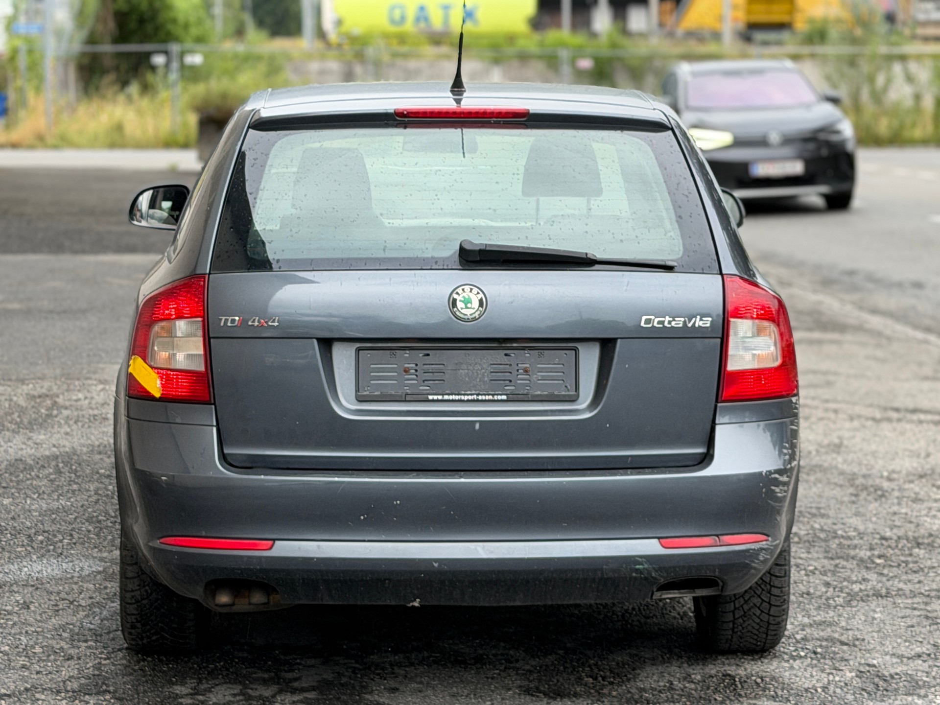 SKODA Octavia Combi 2.0 TDI Swiss Adventure 4x4-image-4