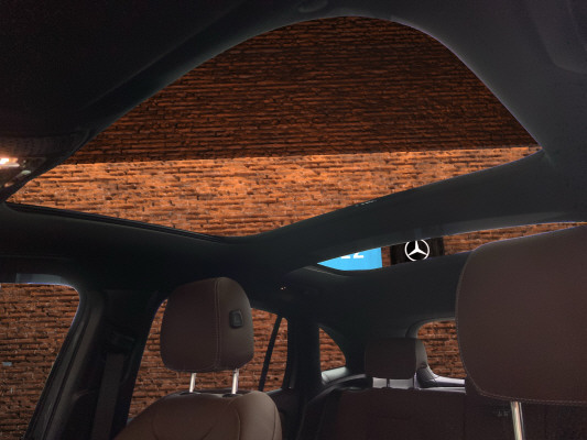 MERCEDES-BENZ GLA 200 7G-DCT-image-9