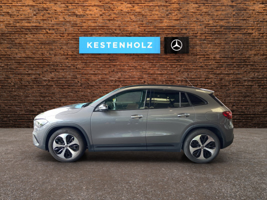 MERCEDES-BENZ GLA 200 7G-DCT-showroom-element-3