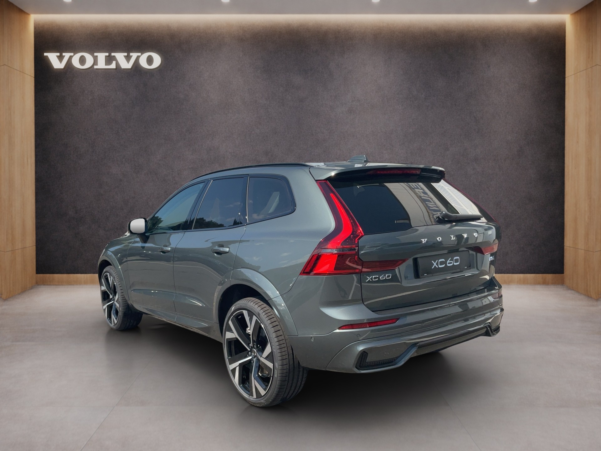 VOLVO XC60 2.0 B5 MH Ultra Dark AWD-image-3