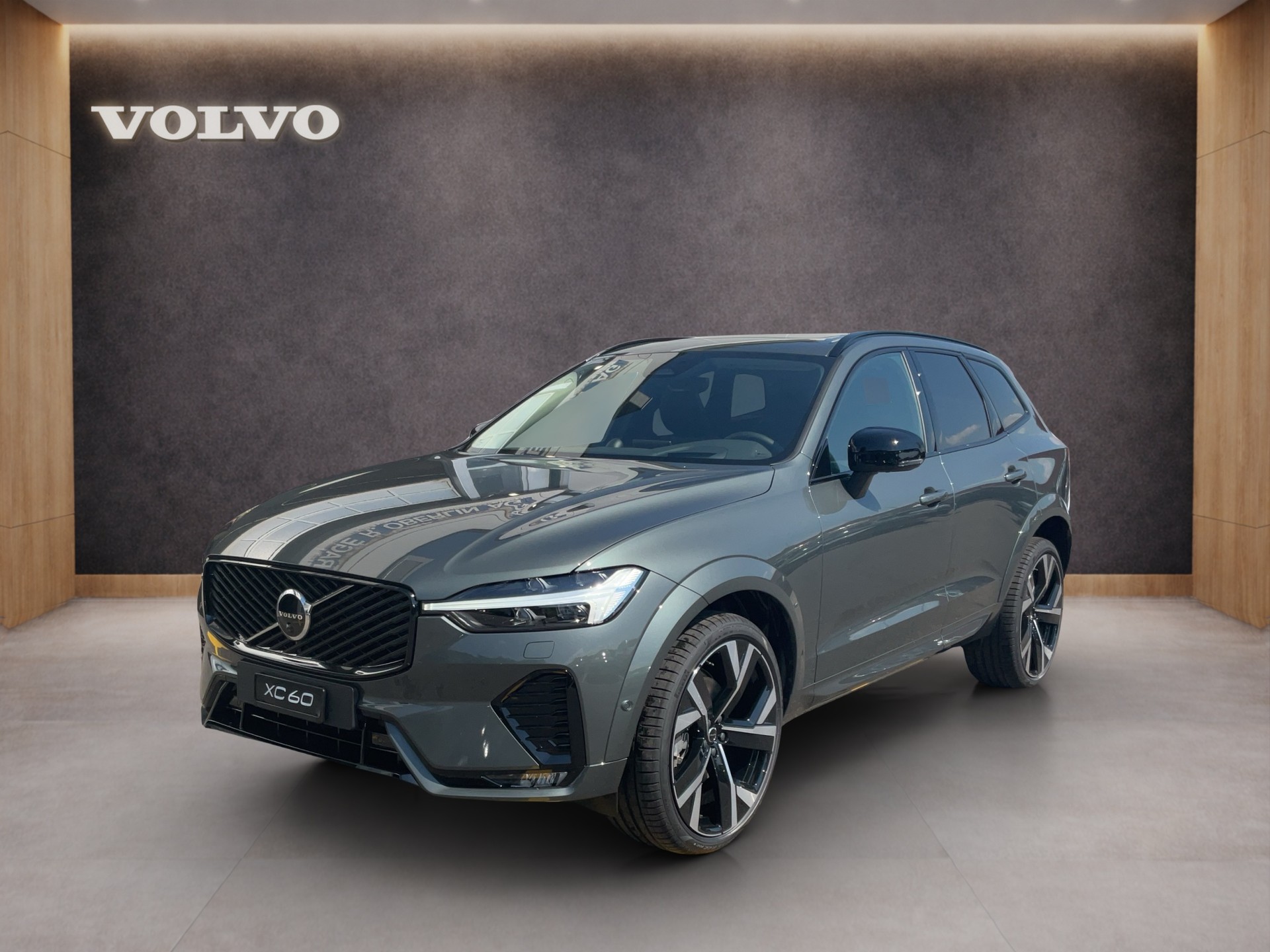 VOLVO XC60 2.0 B5 MH Ultra Dark AWD-image-0