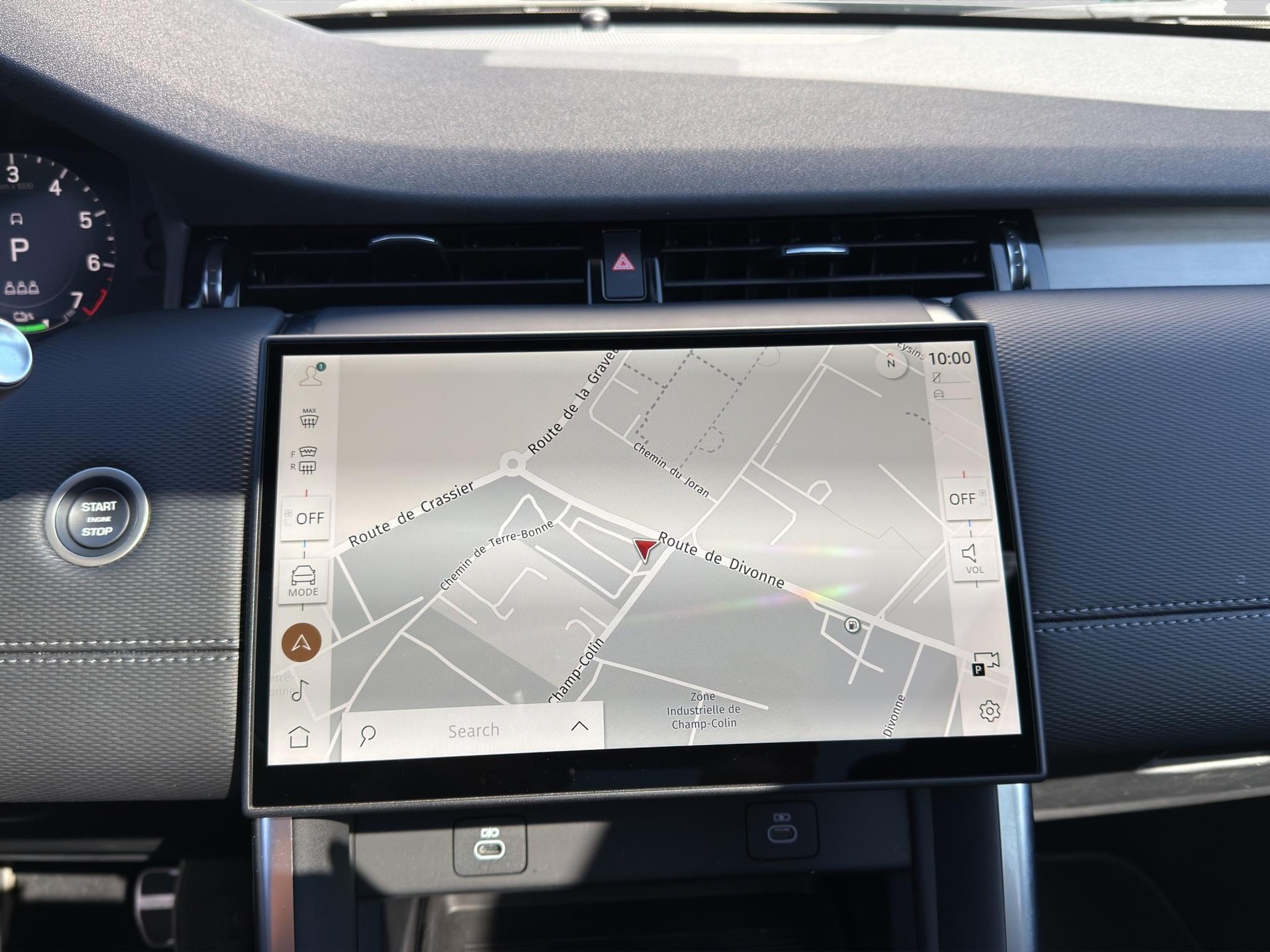 LAND ROVER Discovery Sport 1.5 T 270e Dynamic SE-image-4