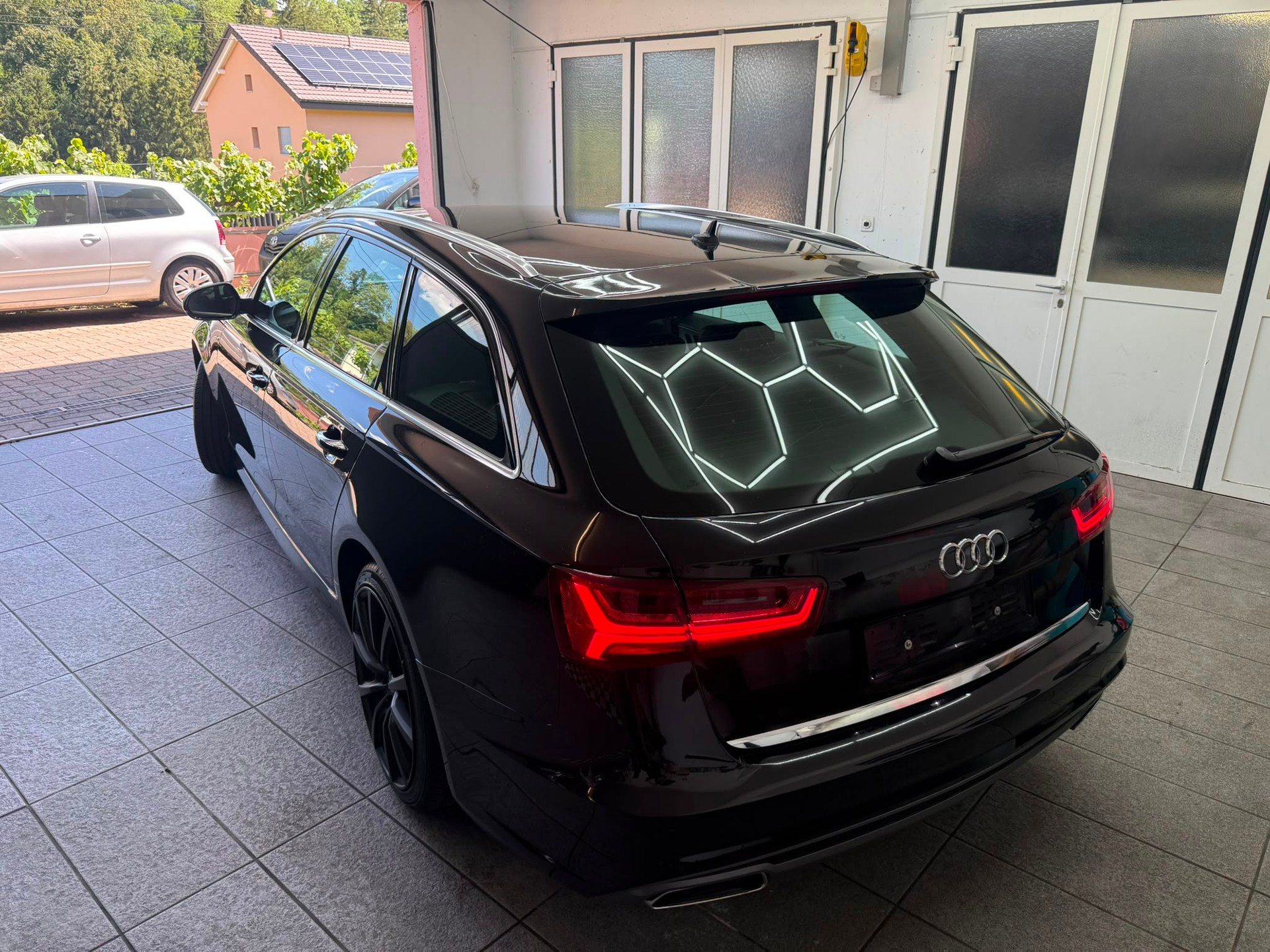 AUDI A6 Avant 3.0 TDI V6 quattro S-tronic-image-1