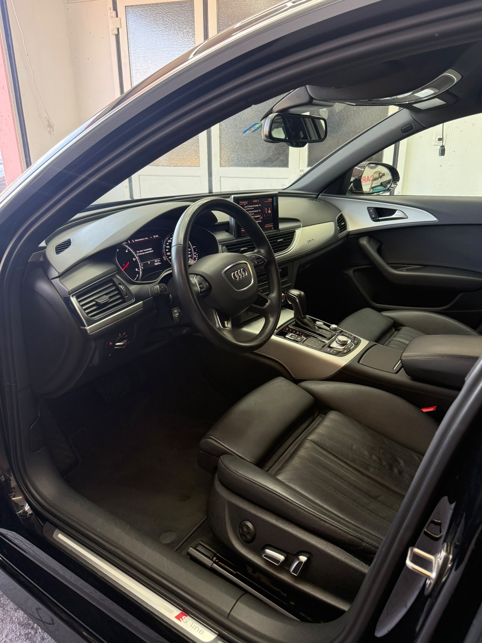 AUDI A6 Avant 3.0 TDI V6 quattro S-tronic-image-6