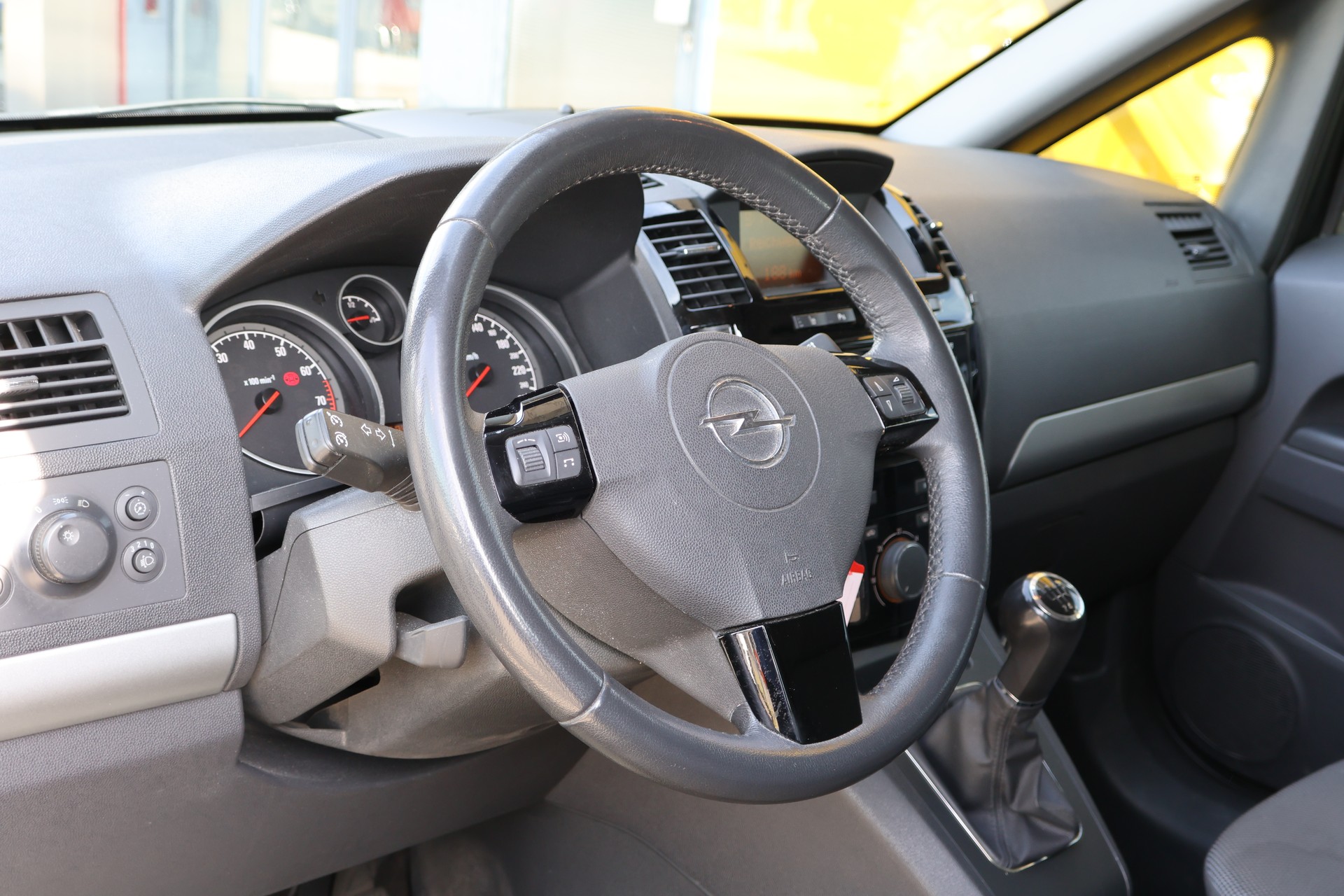OPEL Zafira 1.8i Anniversary Edition 7Plätzer-image-6
