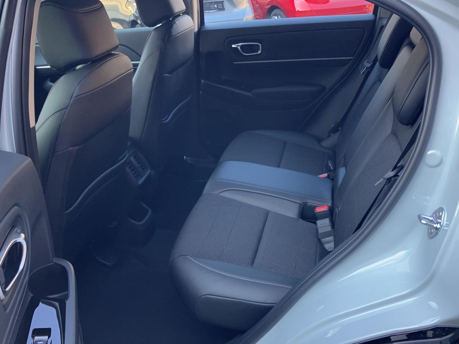 HONDA HR-V 1.5 i-MMD Advance-image-11