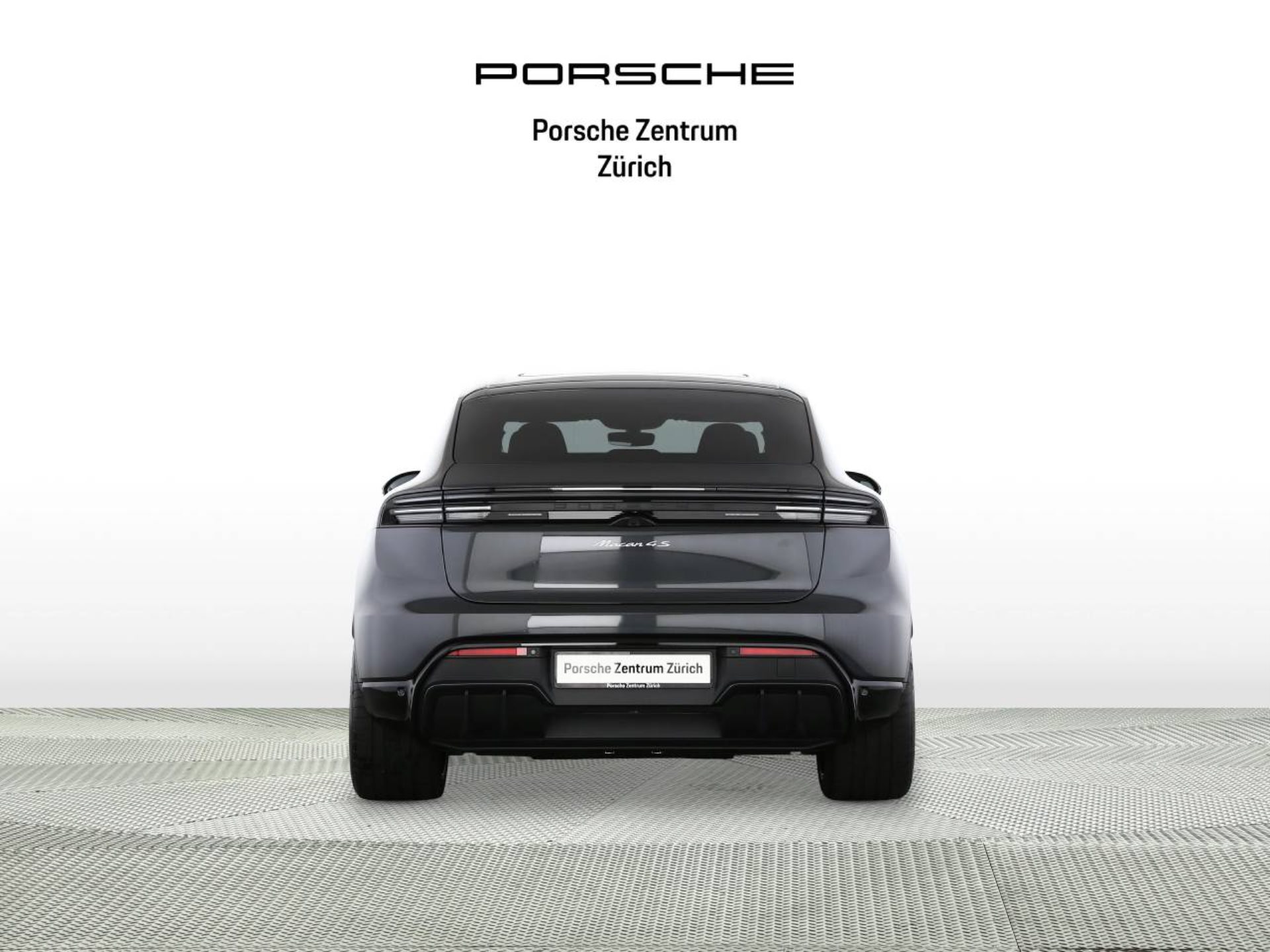 PORSCHE Macan 4S-image-6