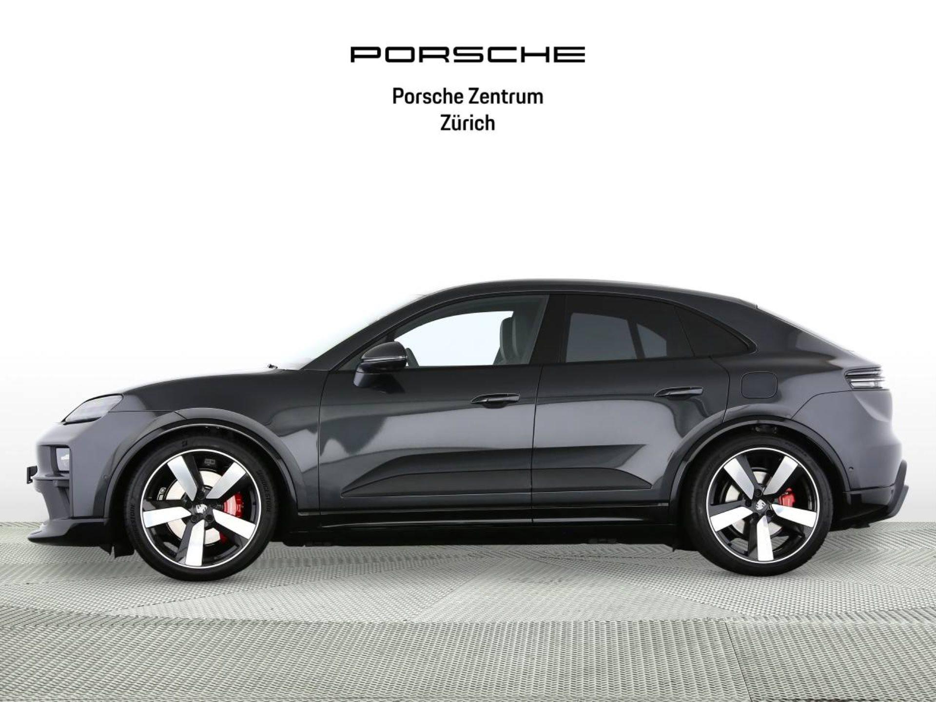 PORSCHE Macan 4S-image-1