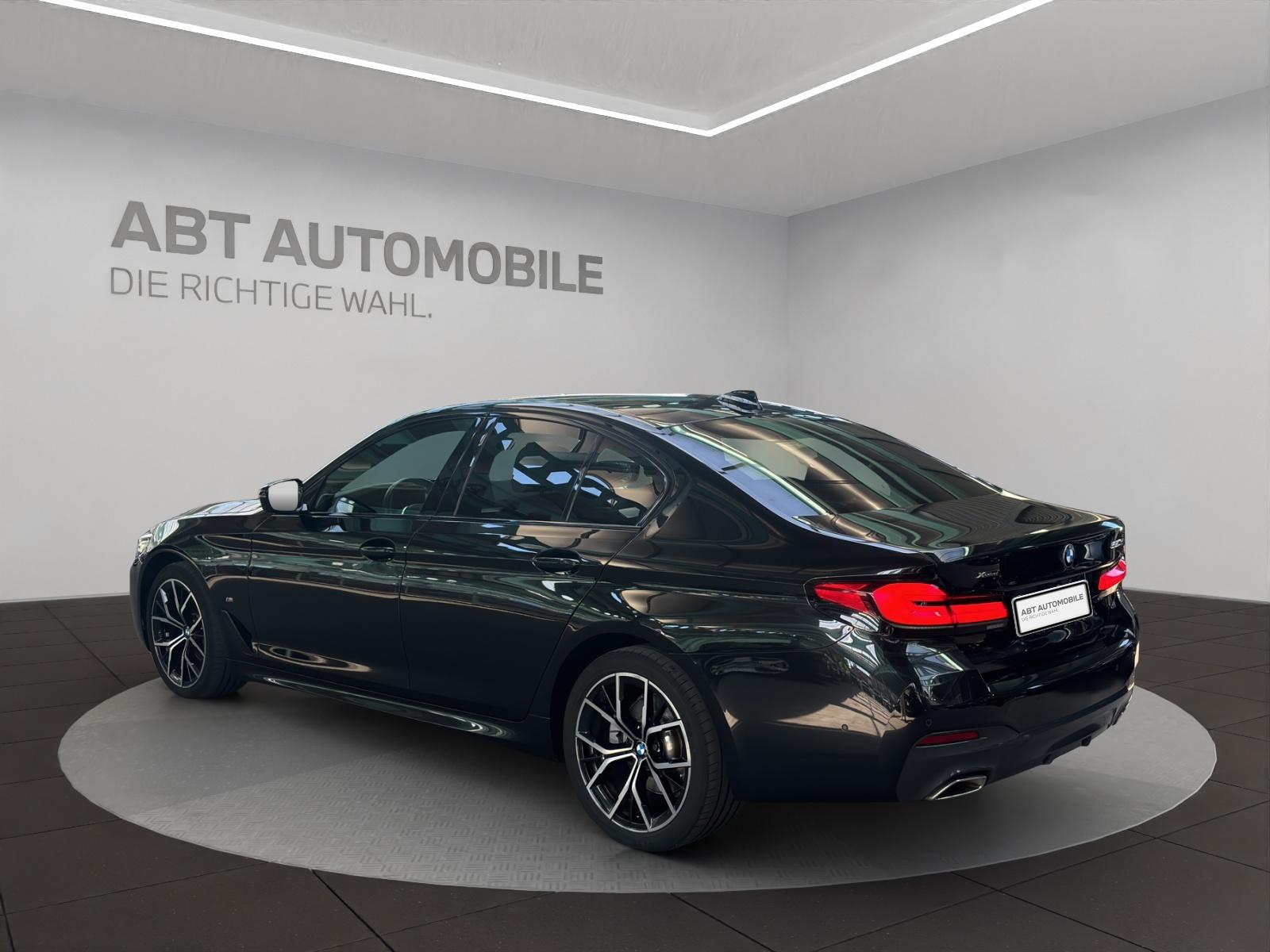 BMW 520d xDrive paddles-image-3