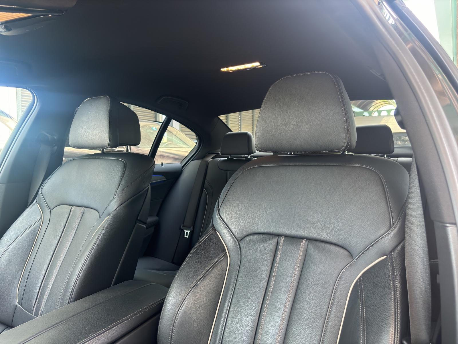 BMW 520d xDrive paddles-image-12
