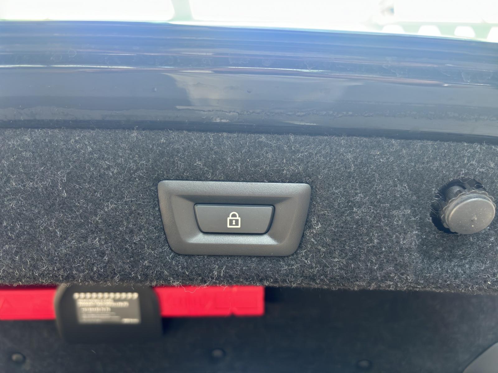 BMW 520d xDrive paddles-image-21