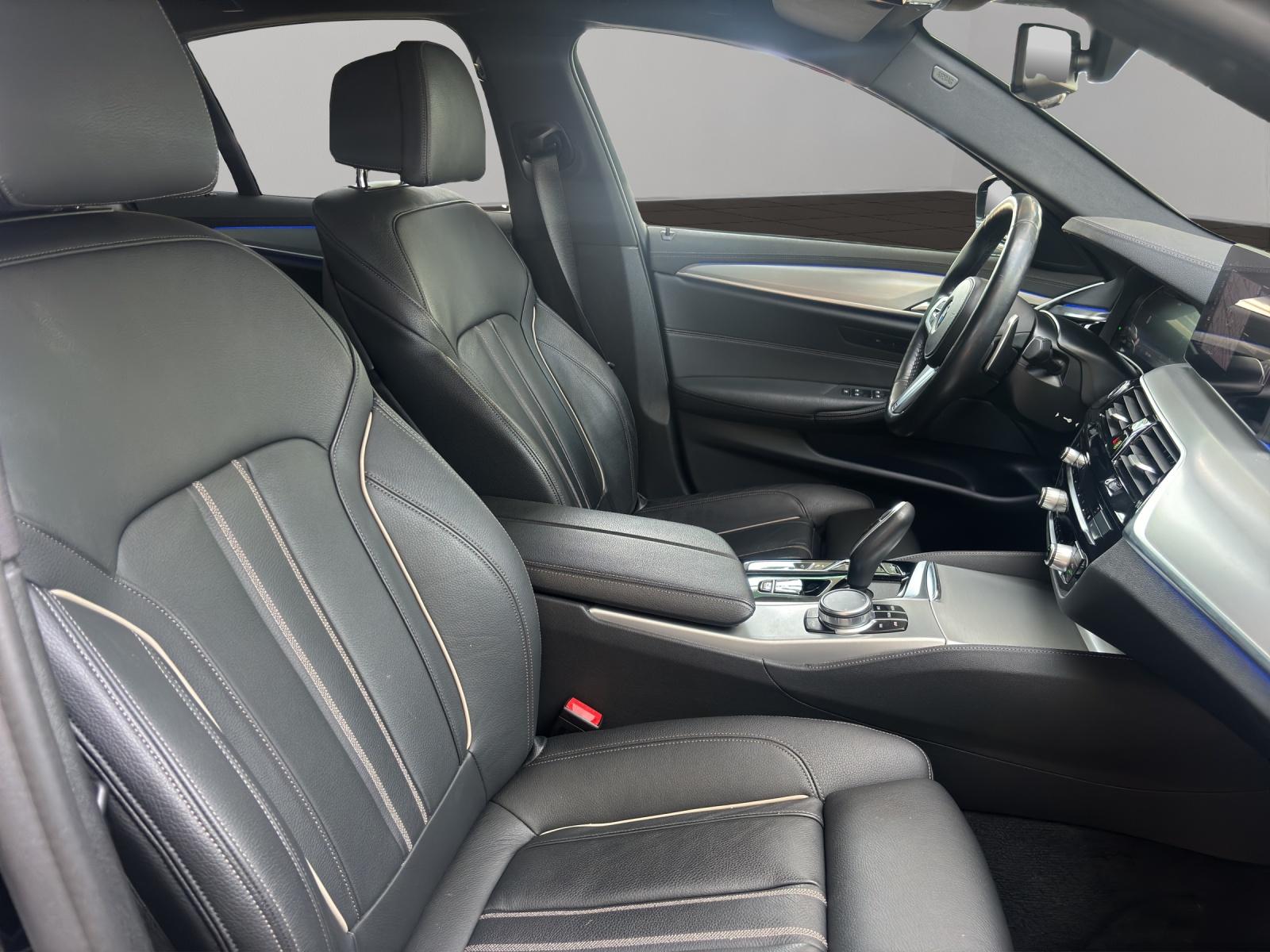 BMW 520d xDrive paddles-image-10