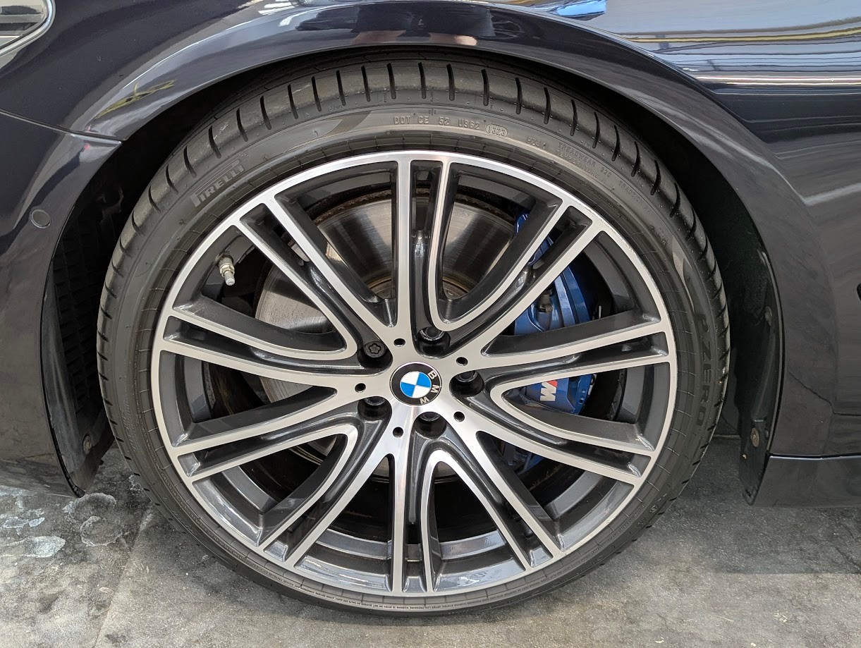 BMW M550i xDrive SAG G30 FACELIFT*12MT GAR HEAD-UP HARMAN/KARDON VOLL-LED LEDER MEMORY ADAPT. FAHRWERK*-image-2
