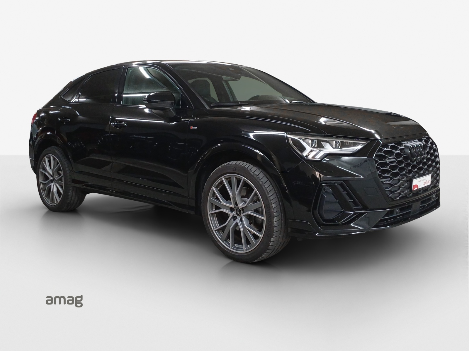 AUDI Q3 Sportback 45 TFSI S line quattro S-tronic-image-5