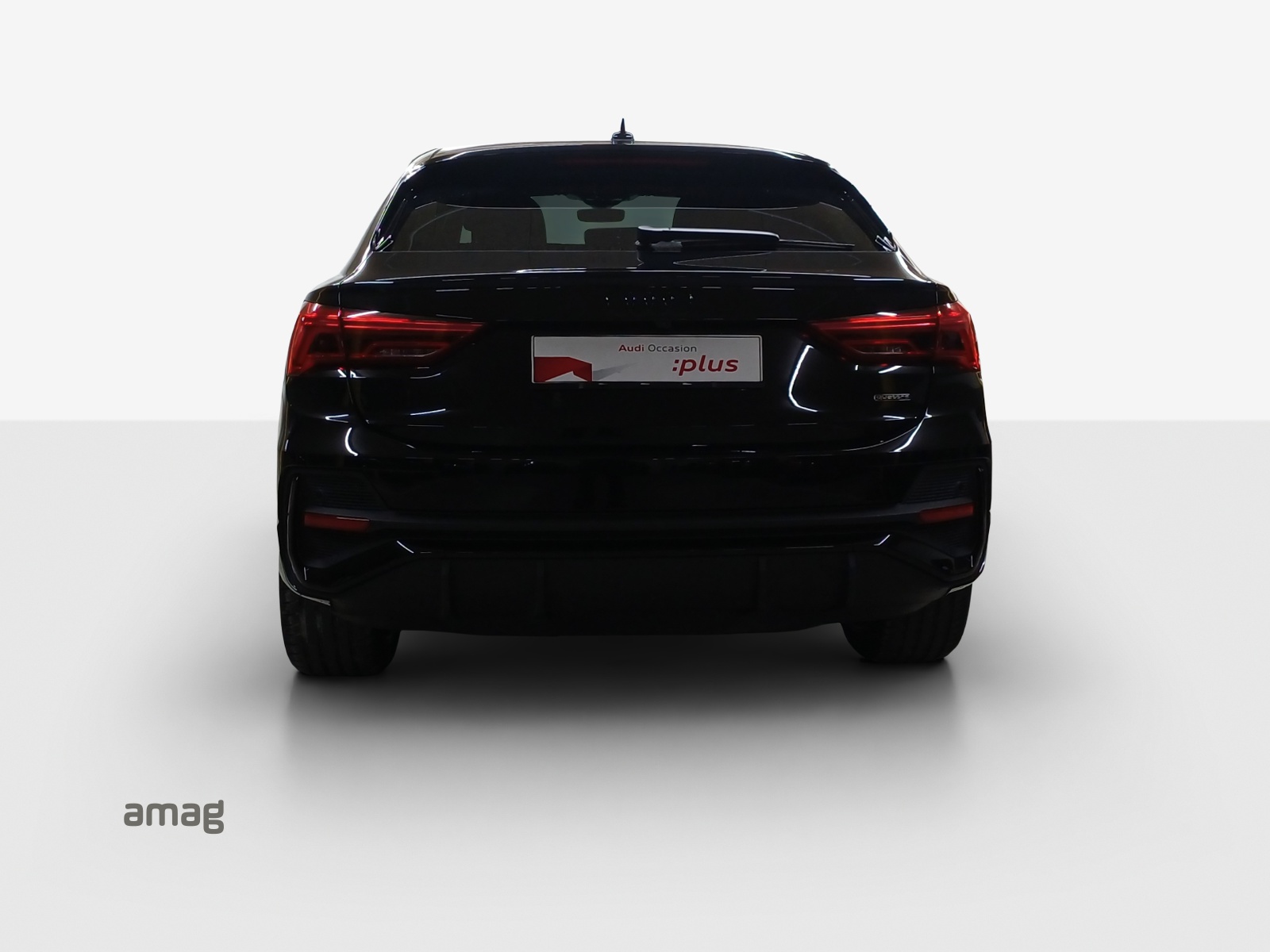 AUDI Q3 Sportback 45 TFSI S line quattro S-tronic-showroom-element-3