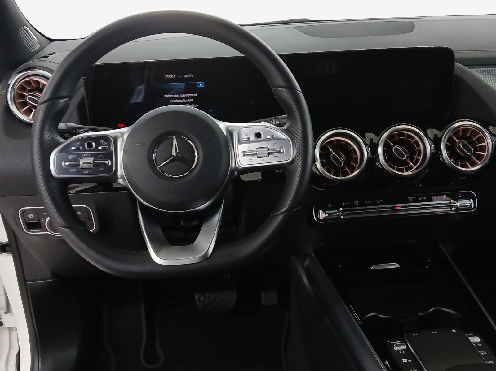 MERCEDES-BENZ EQA 250-image-9