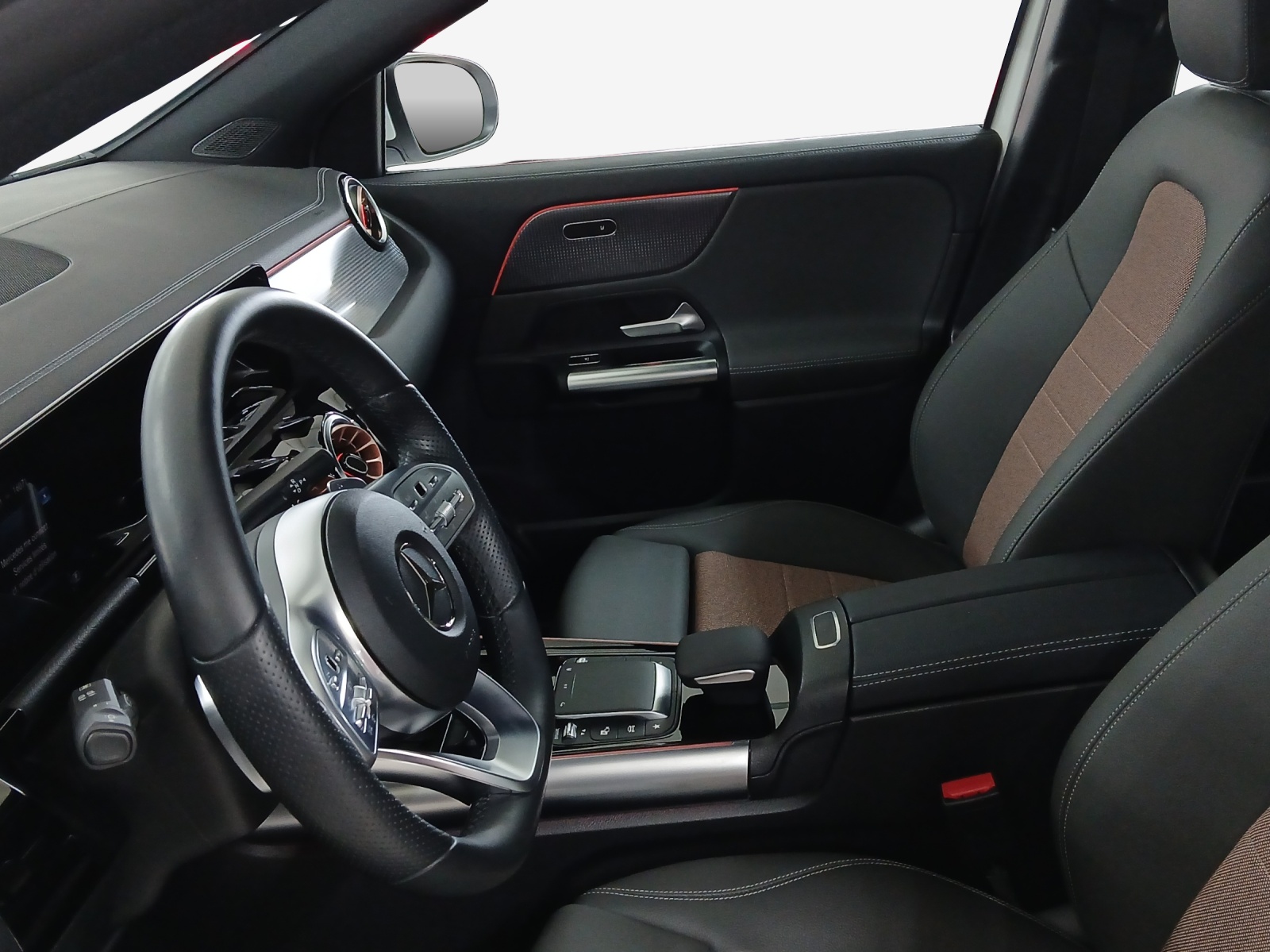 MERCEDES-BENZ EQA 250-image-8