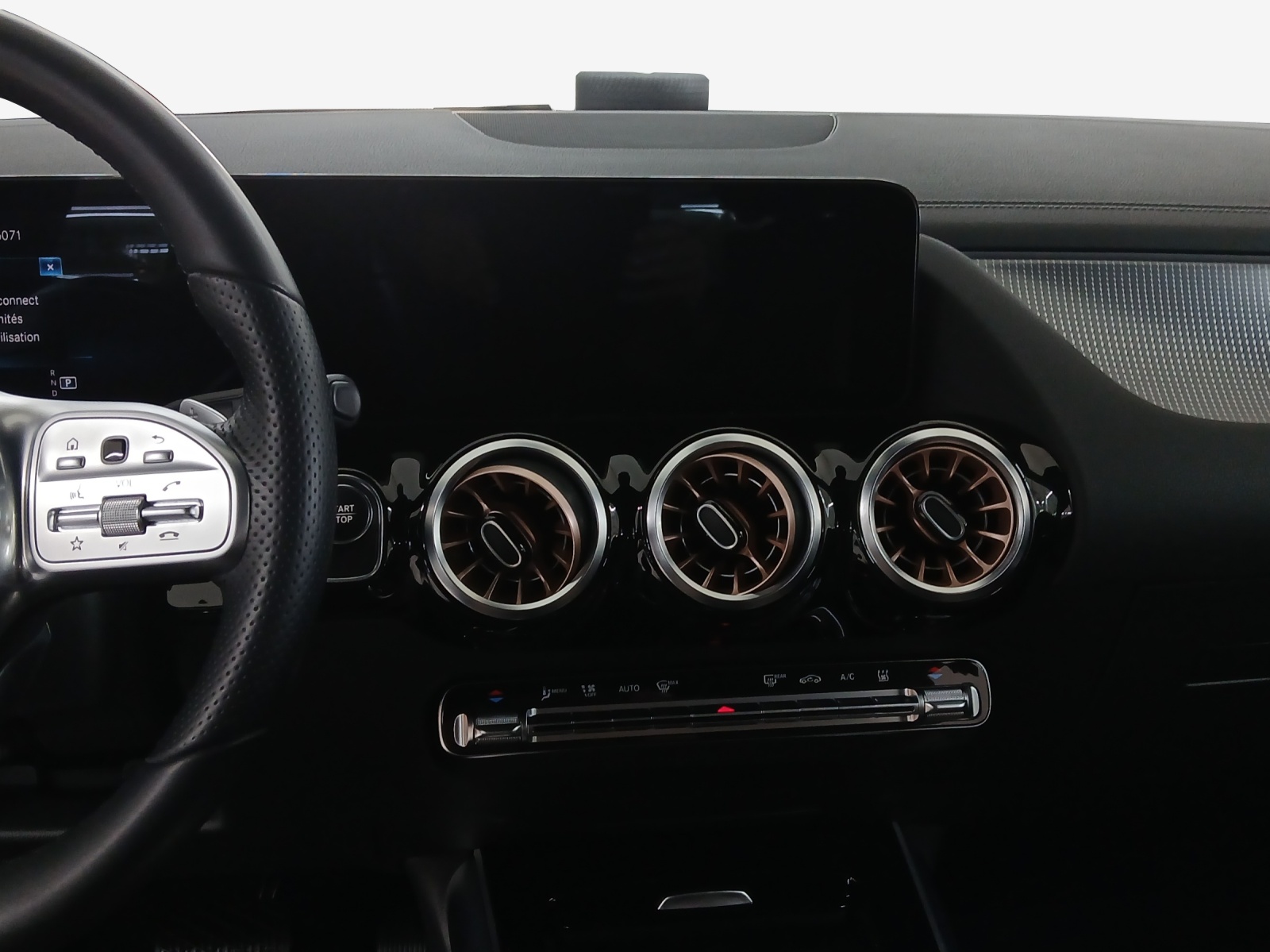 MERCEDES-BENZ EQA 250-image-11