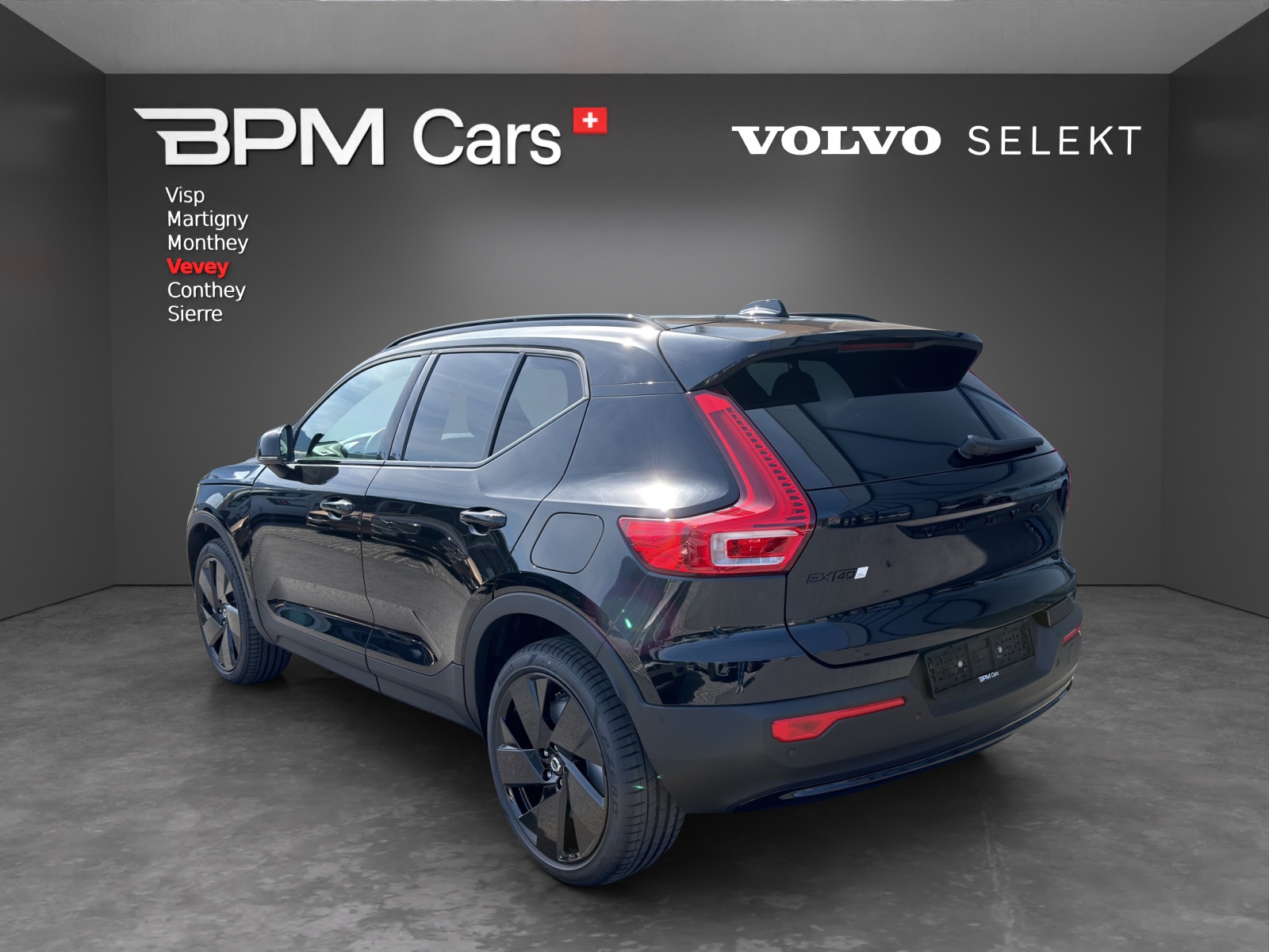 VOLVO EX40 Twin Black Edition AWD-image-5