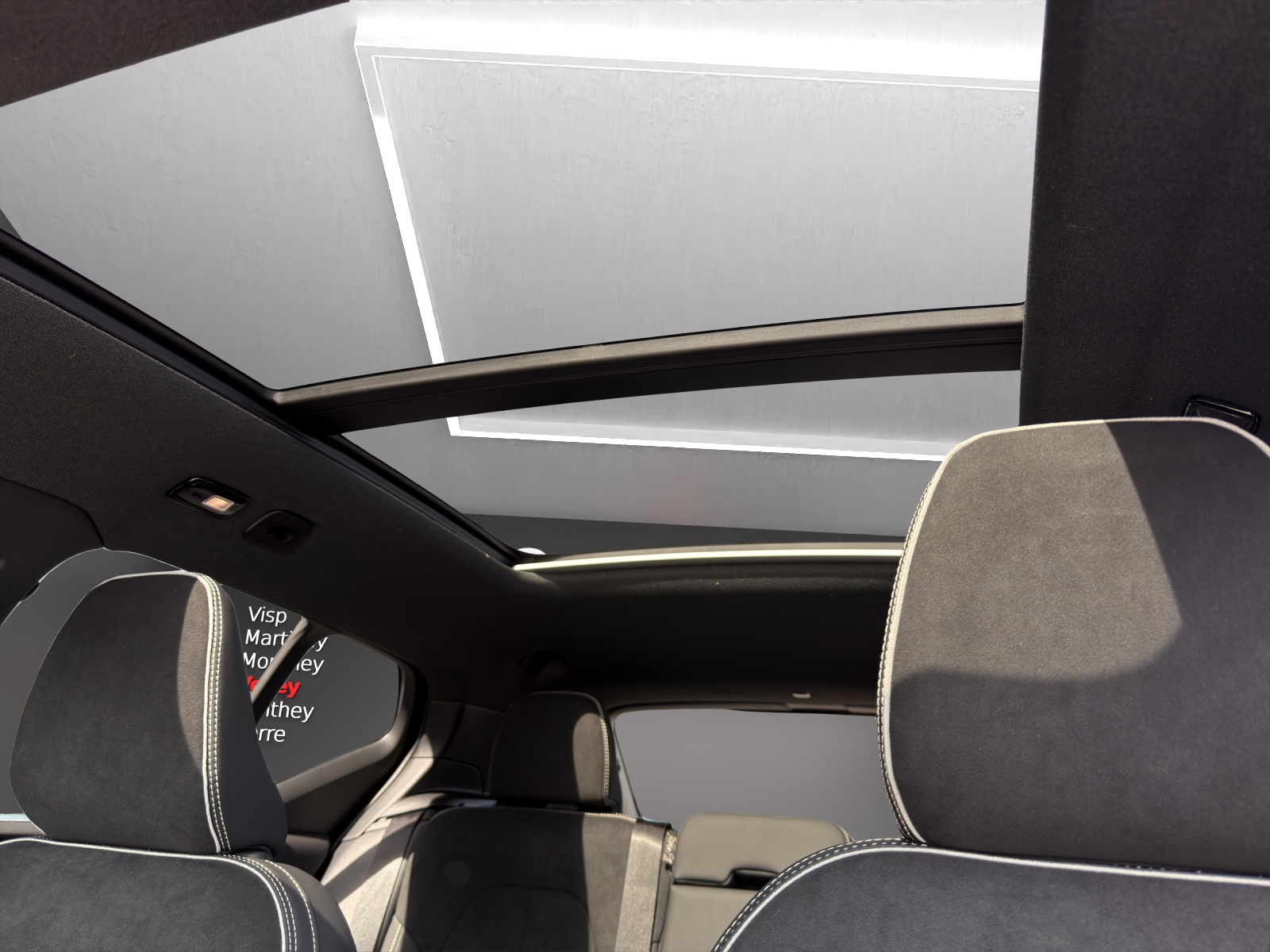 VOLVO EX40 Twin Black Edition AWD-image-14
