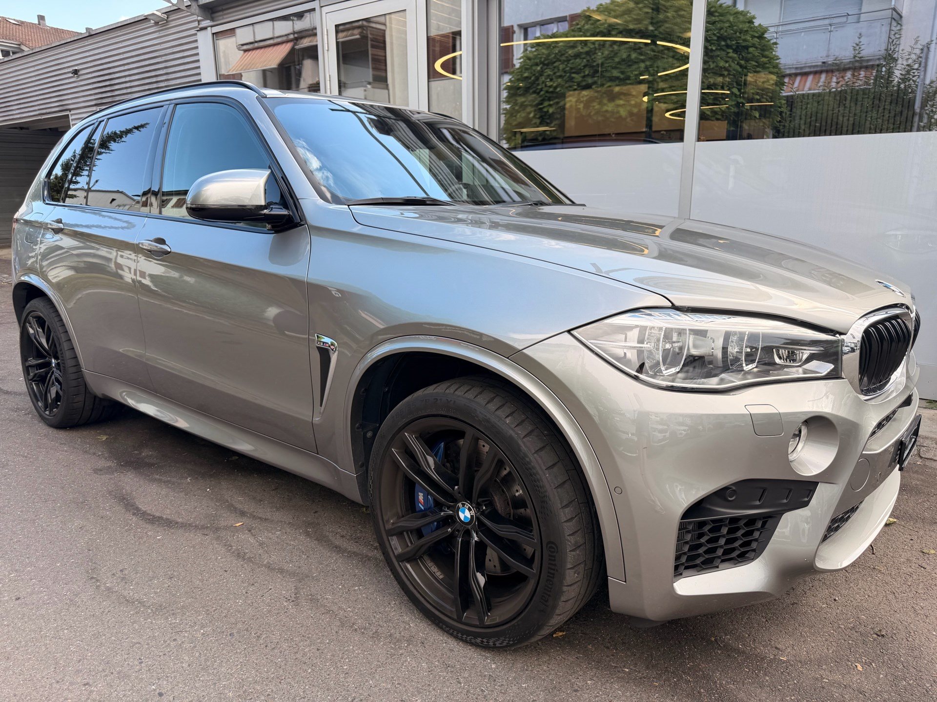 BMW X5 M *** AB BMW SERVICE UND MFK ***-image-2