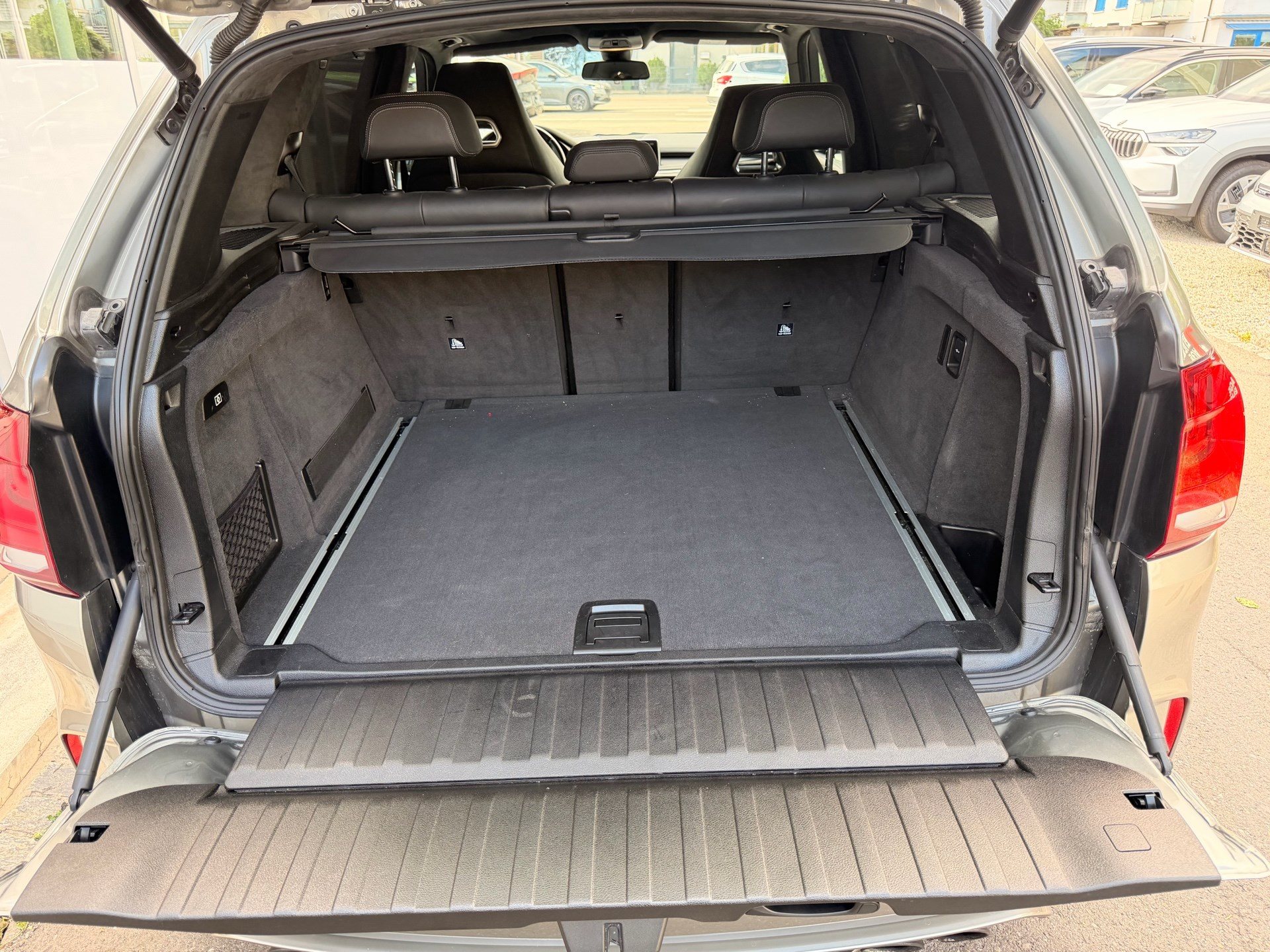 BMW X5 M *** AB BMW SERVICE UND MFK ***-image-29