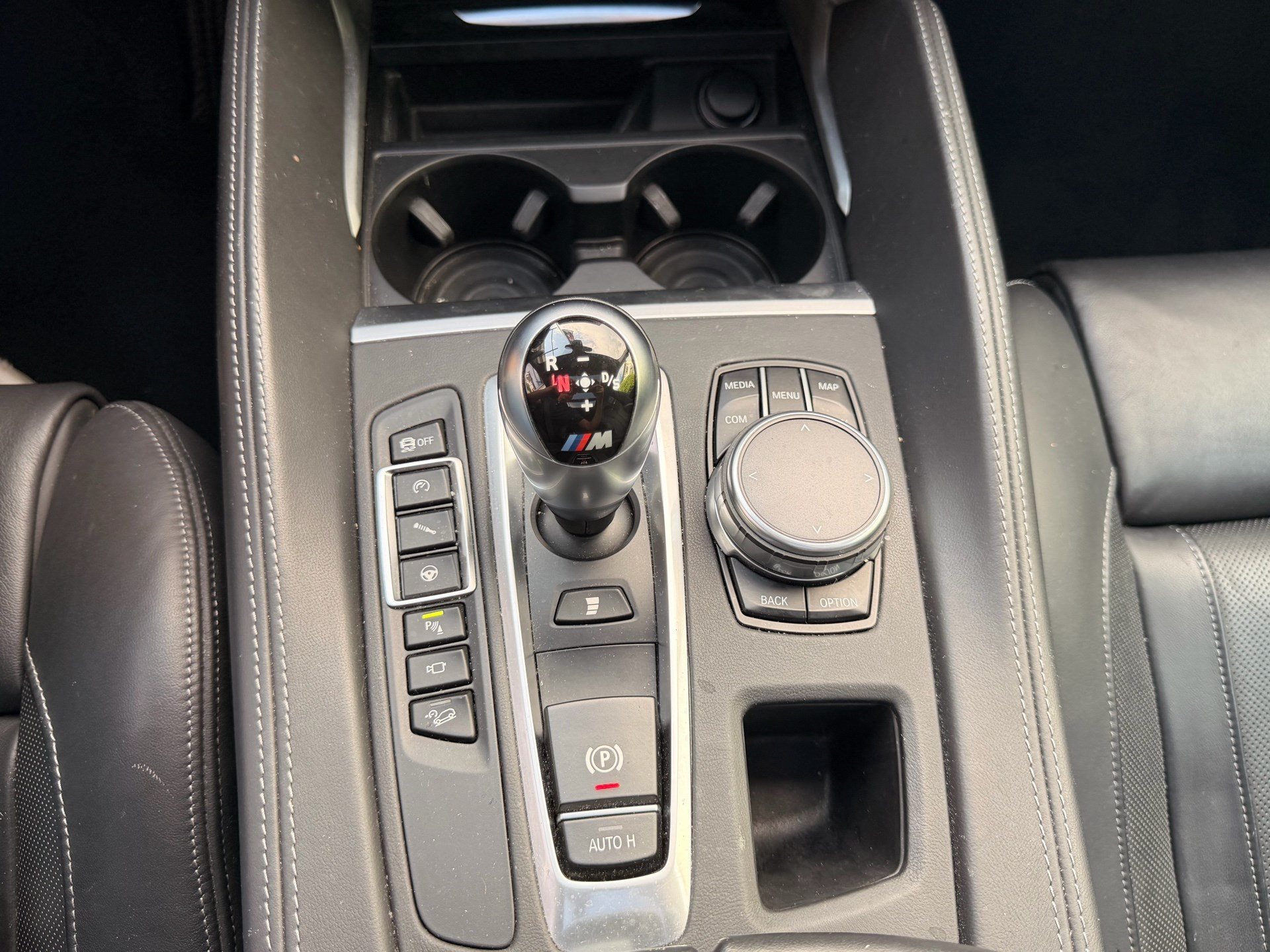 BMW X5 M *** AB BMW SERVICE UND MFK ***-image-19
