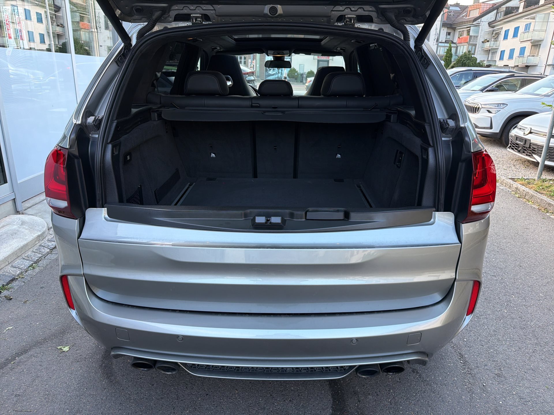 BMW X5 M *** AB BMW SERVICE UND MFK ***-image-28