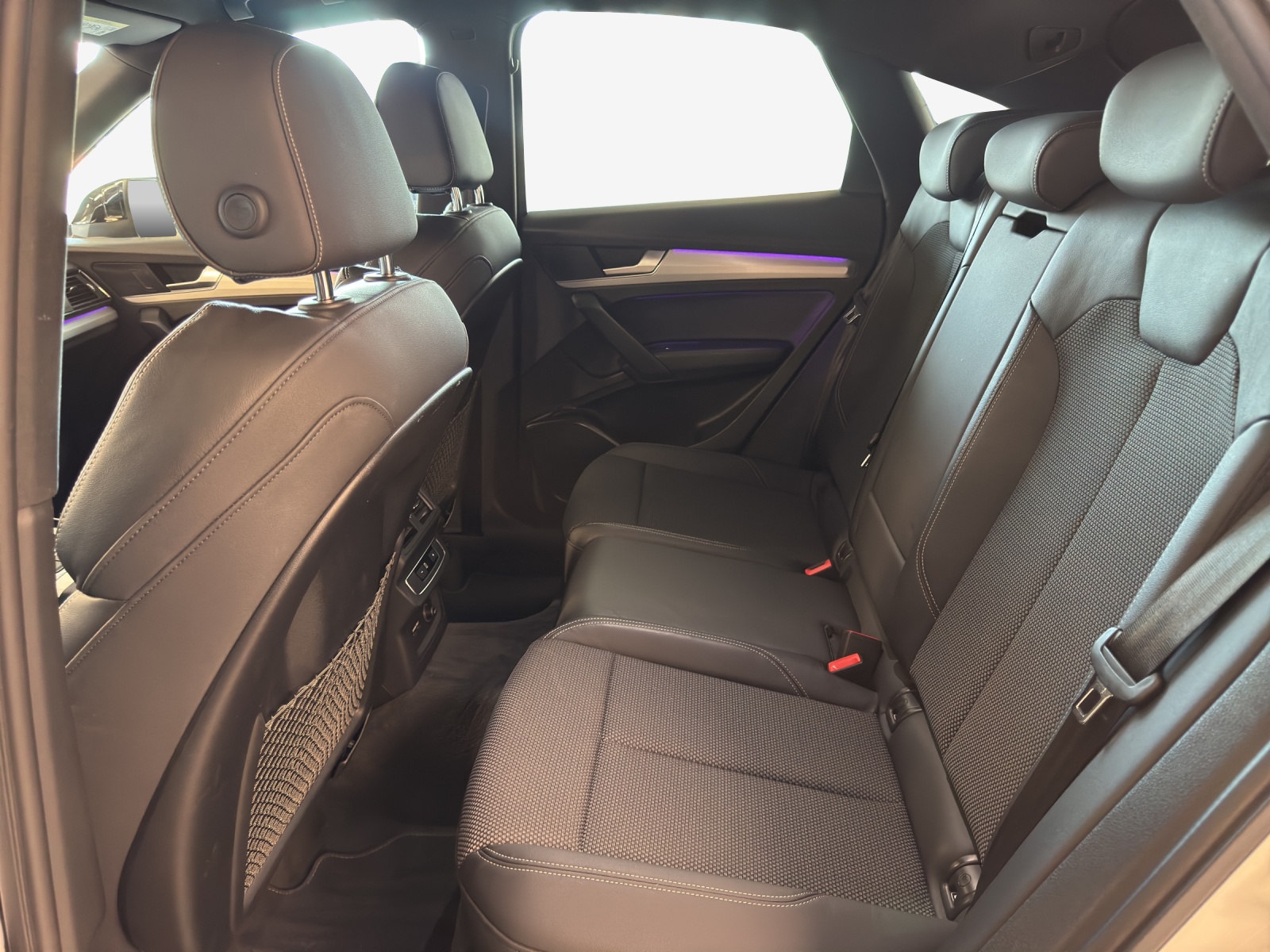 AUDI Q5 Sportback 40 TDI Blackedition quattro S-tronic-image-11