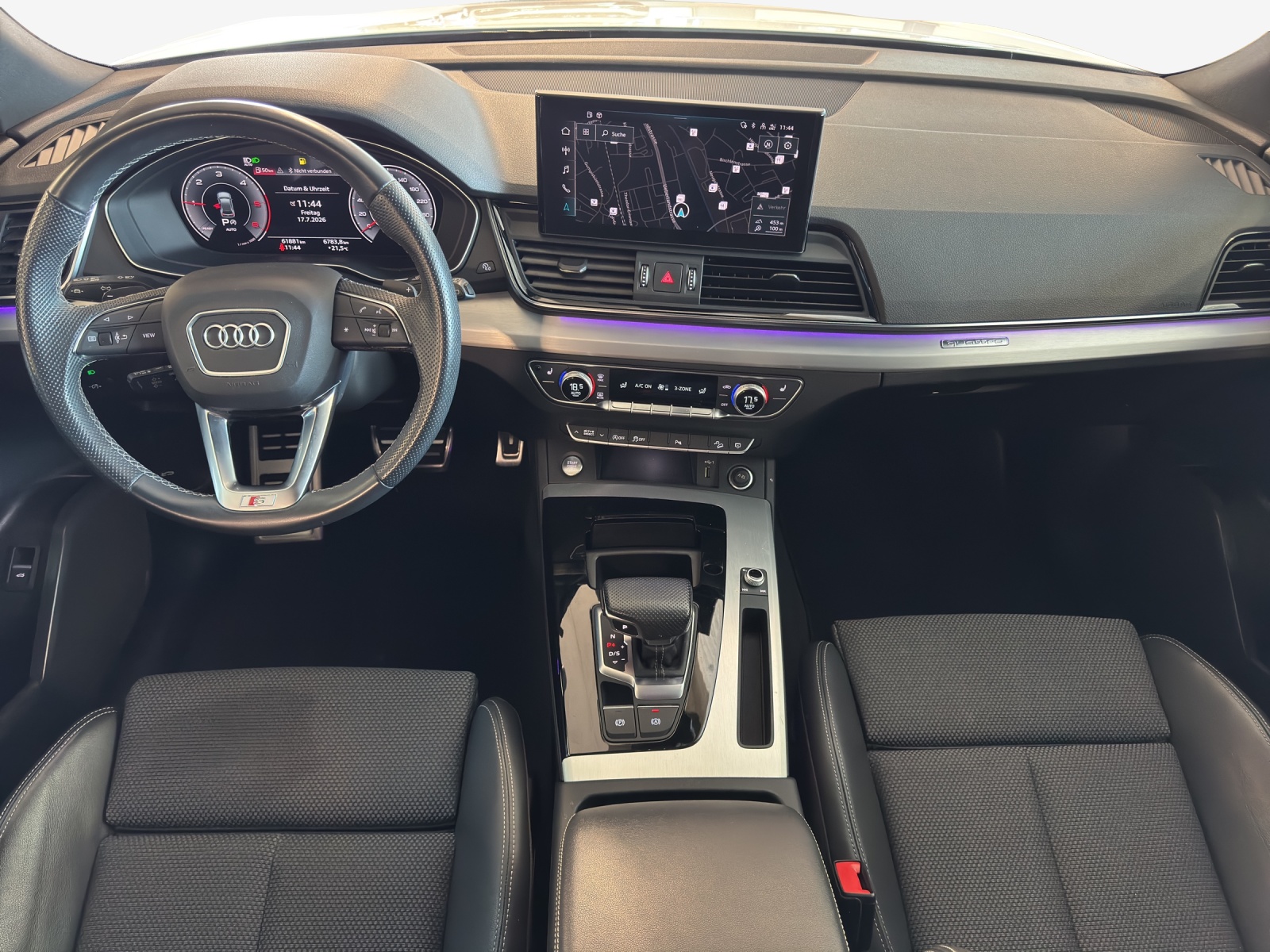 AUDI Q5 Sportback 40 TDI Blackedition quattro S-tronic-image-8