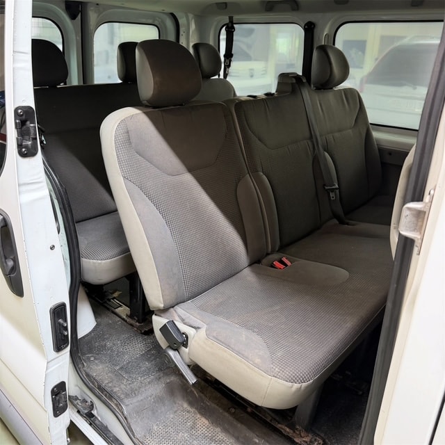 OPEL Vivaro 2.0i 2.7t L1H1-image-6