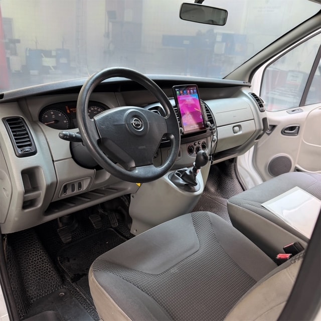 OPEL Vivaro 2.0i 2.7t L1H1-image-5